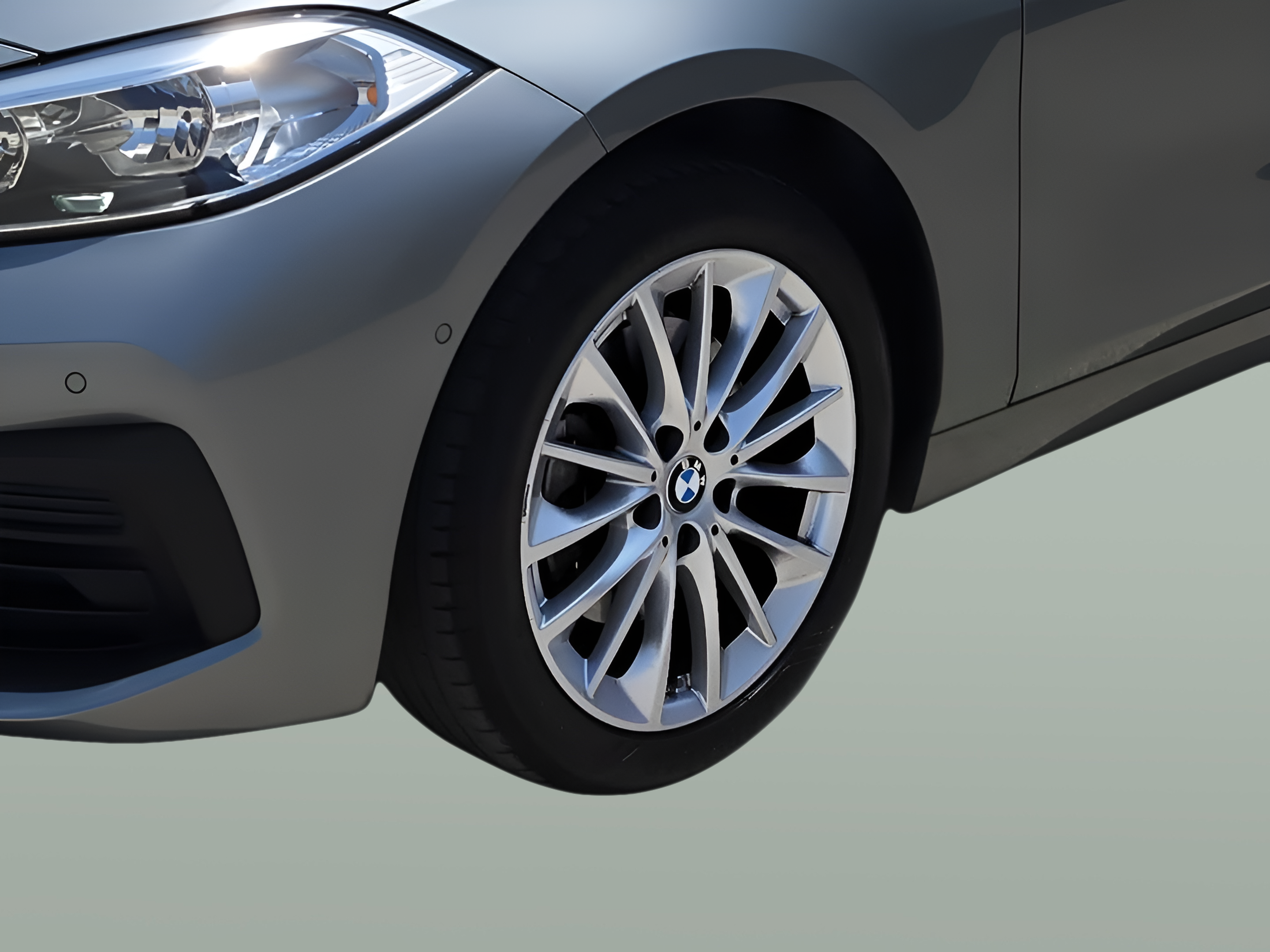 BMW Série 1 116d color Gris. Año 2024. 85KW(116CV). Diesel. En concesionario Caetano Baviera Faro de Faro