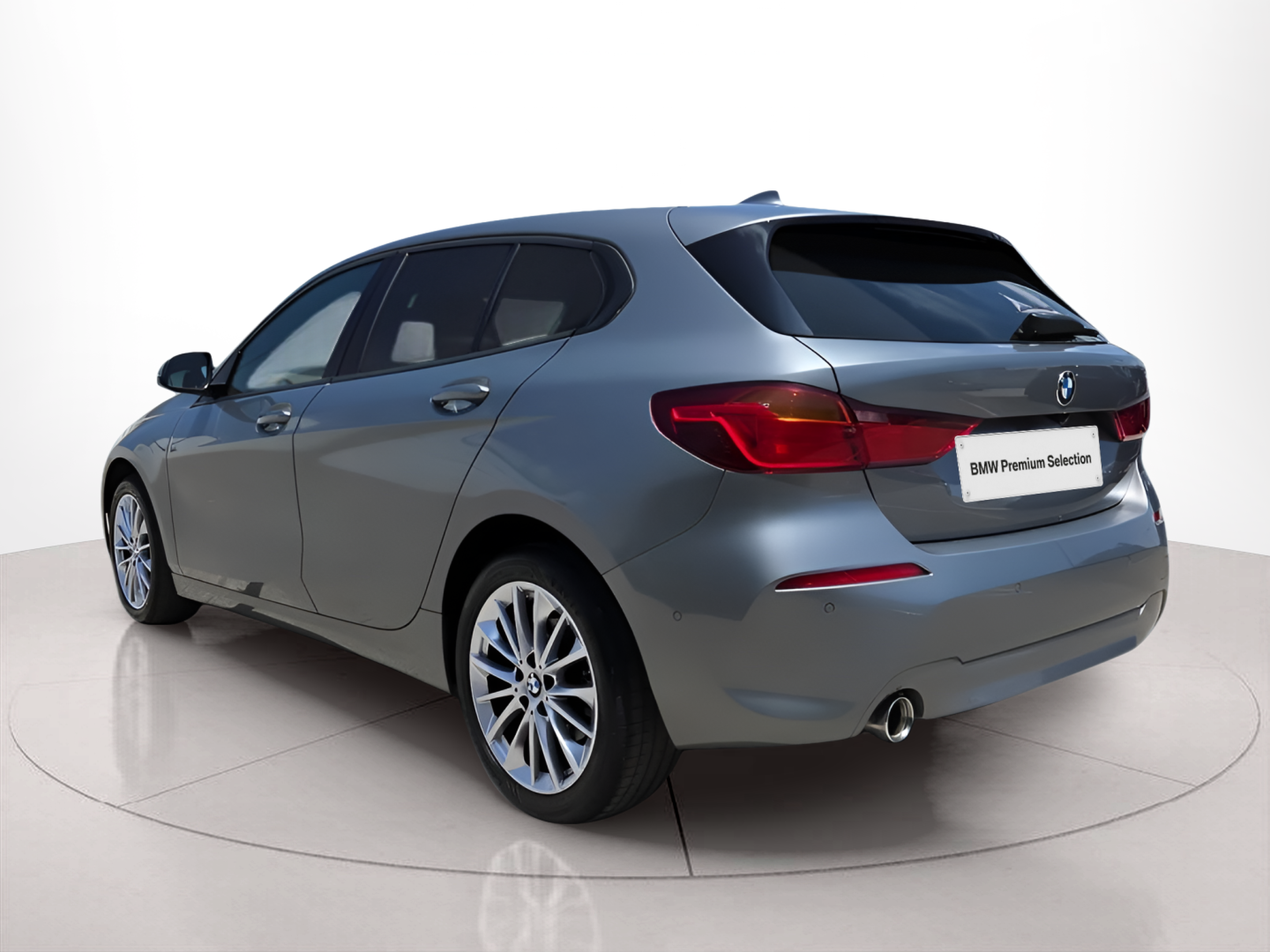 BMW Série 1 116d color Gris. Año 2024. 85KW(116CV). Diesel. En concesionario Caetano Baviera Faro de Faro