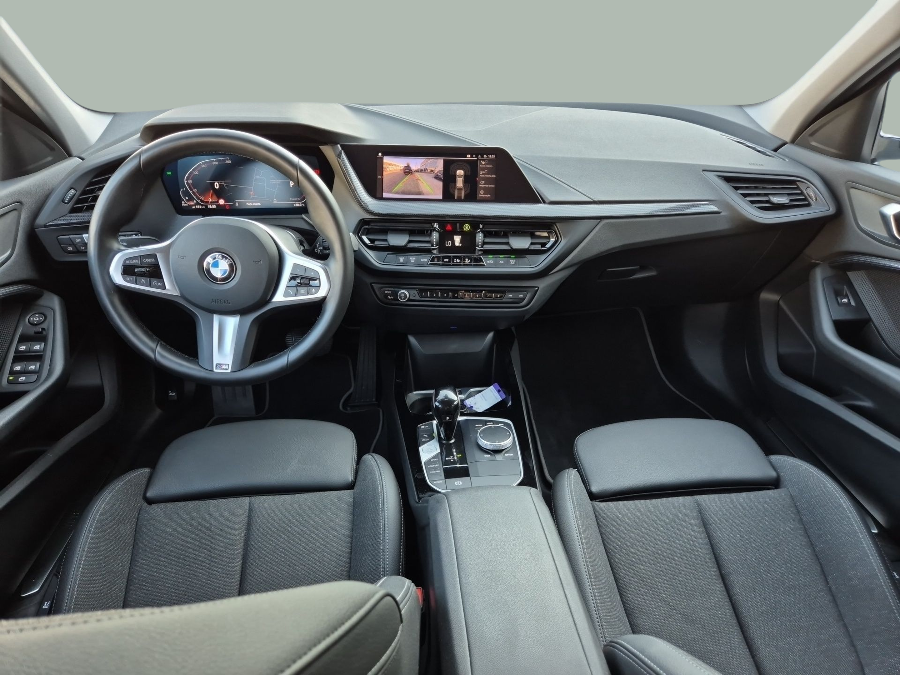 BMW Série 1 116d color Blanco. Año 2024. 85KW(116CV). Diesel. En concesionario Caetano Baviera Santa Maria da Feira de Santa Maria da Feira