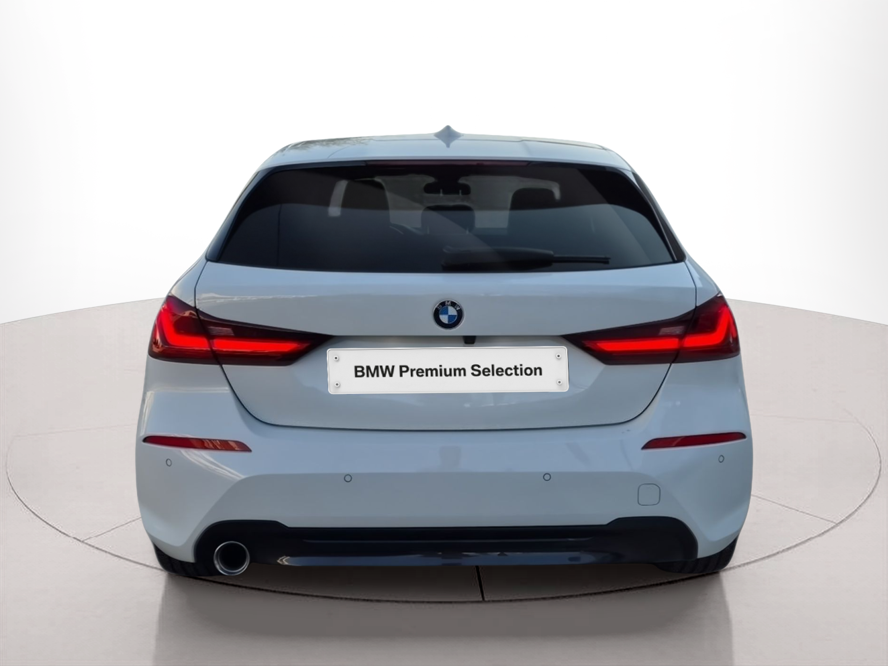 BMW Série 1 116d color Blanco. Año 2024. 85KW(116CV). Diesel. En concesionario Caetano Baviera Santa Maria da Feira de Santa Maria da Feira