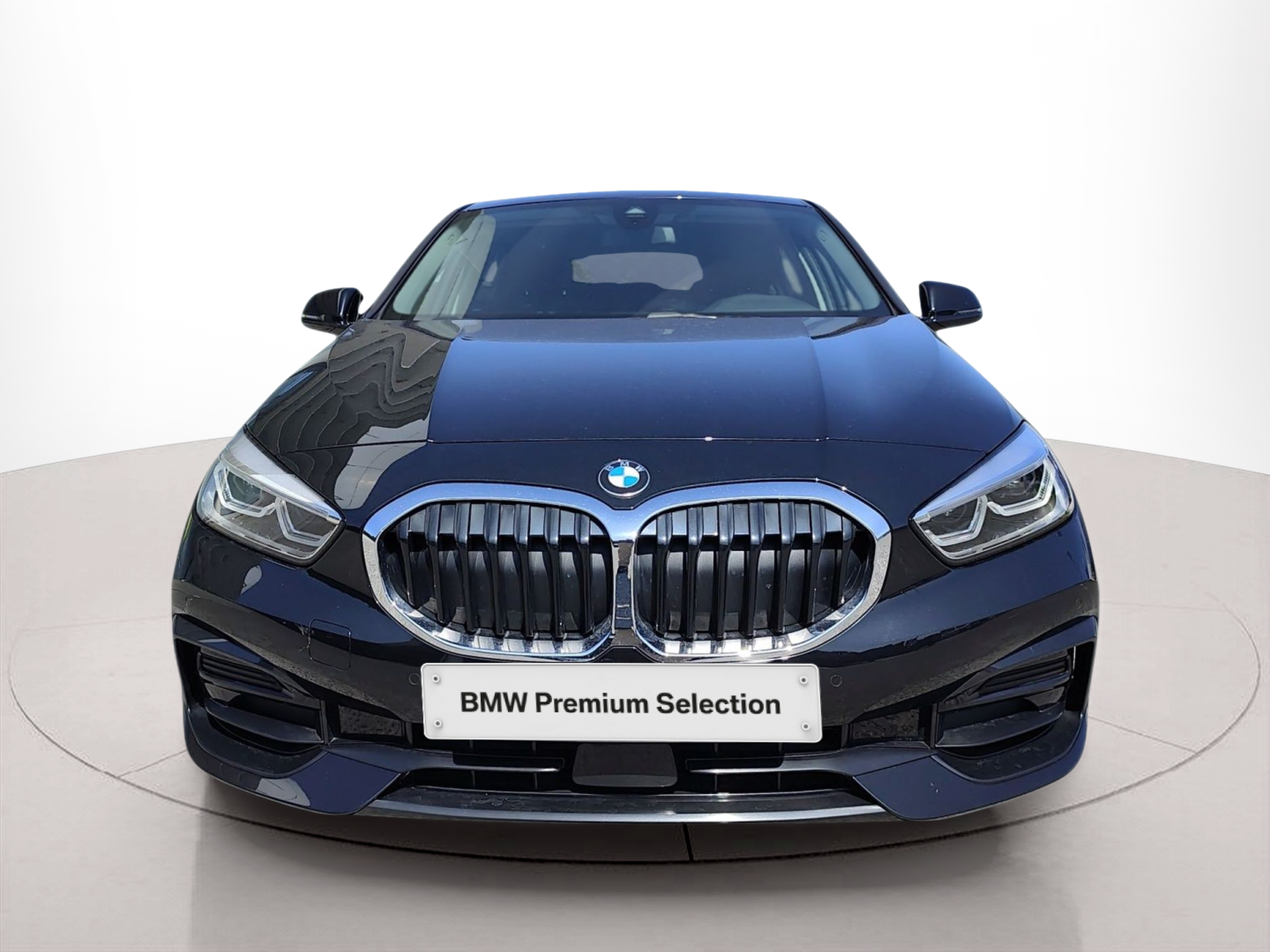 Fotos de BMW Série 1 116d color Negro. Año 2024. 85KW(116CV). Diesel. En concesionario Caetano Baviera Aveiro de Aveiro