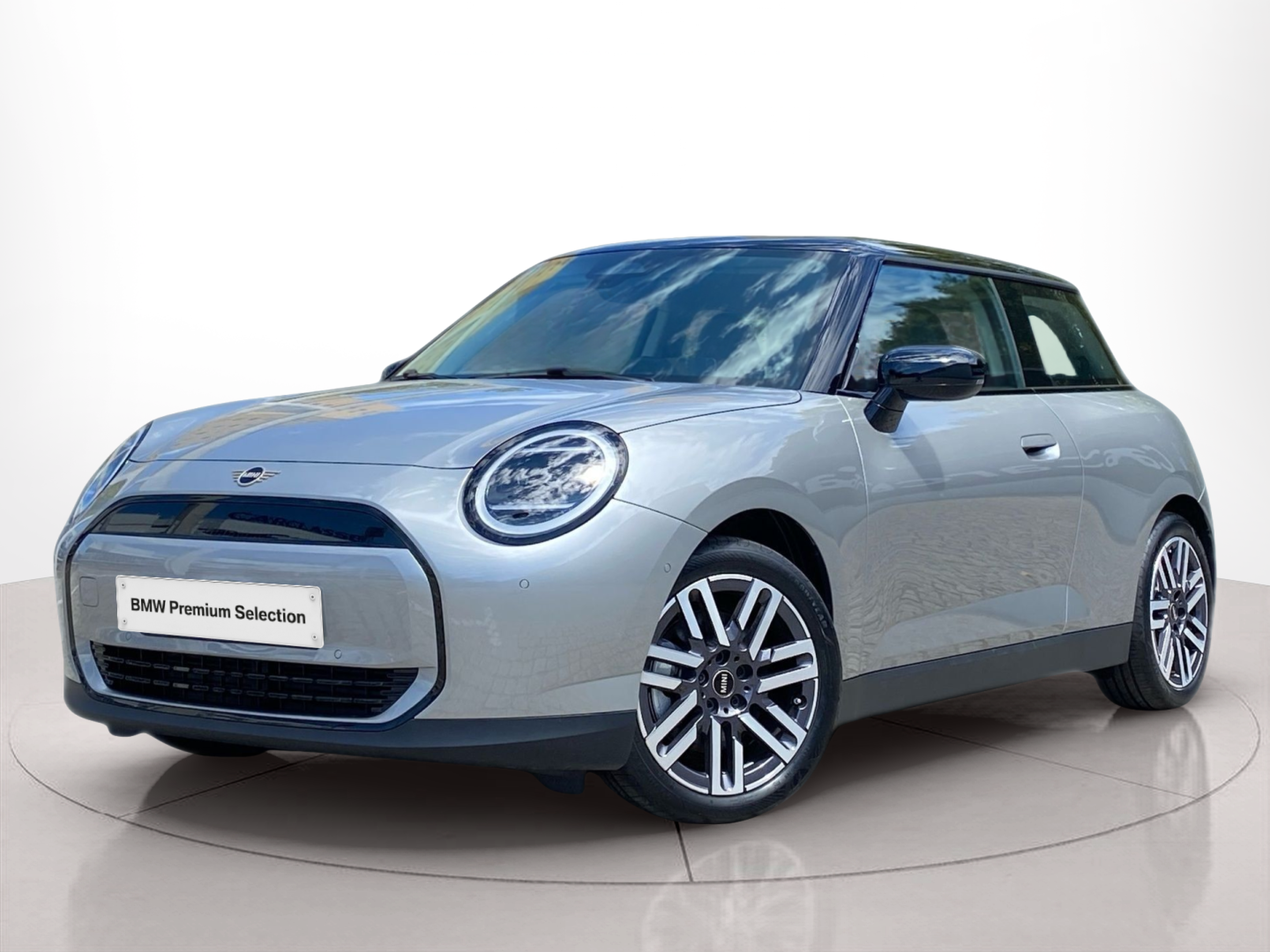 Fotos de MINI 3 Portas Cooper E 135 kW (184 CV)