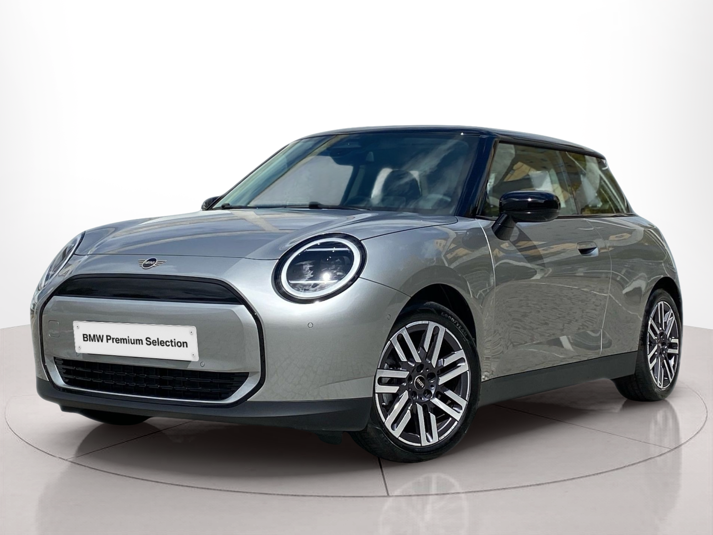 Fotos de MINI 3 Portas Cooper E 135 kW (184 CV)