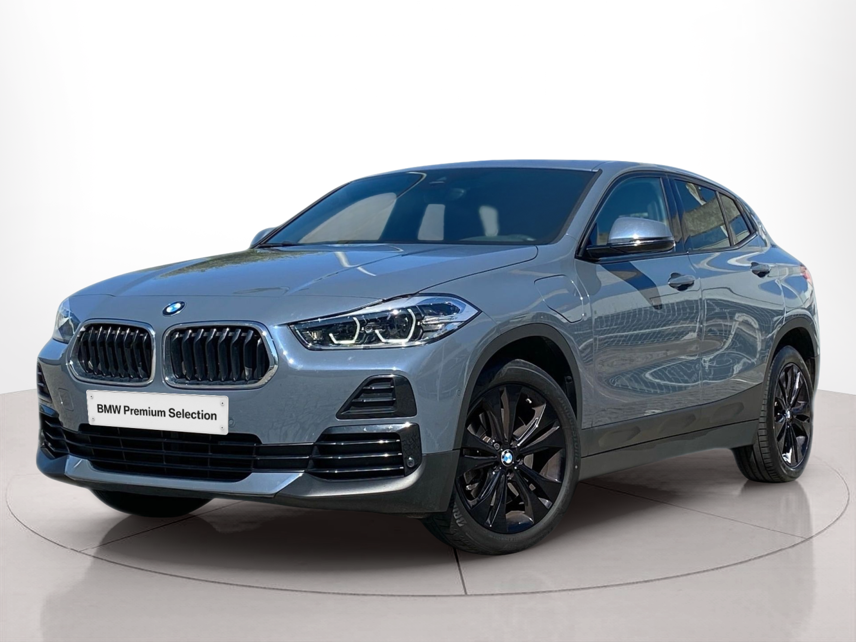 Fotos de BMW X2 xDrive25e color Gris. Año 2020. 162KW(220CV). Elétrico / Gasolina Híbrido. En concesionario Caetano Baviera Lisboa de Lisboa