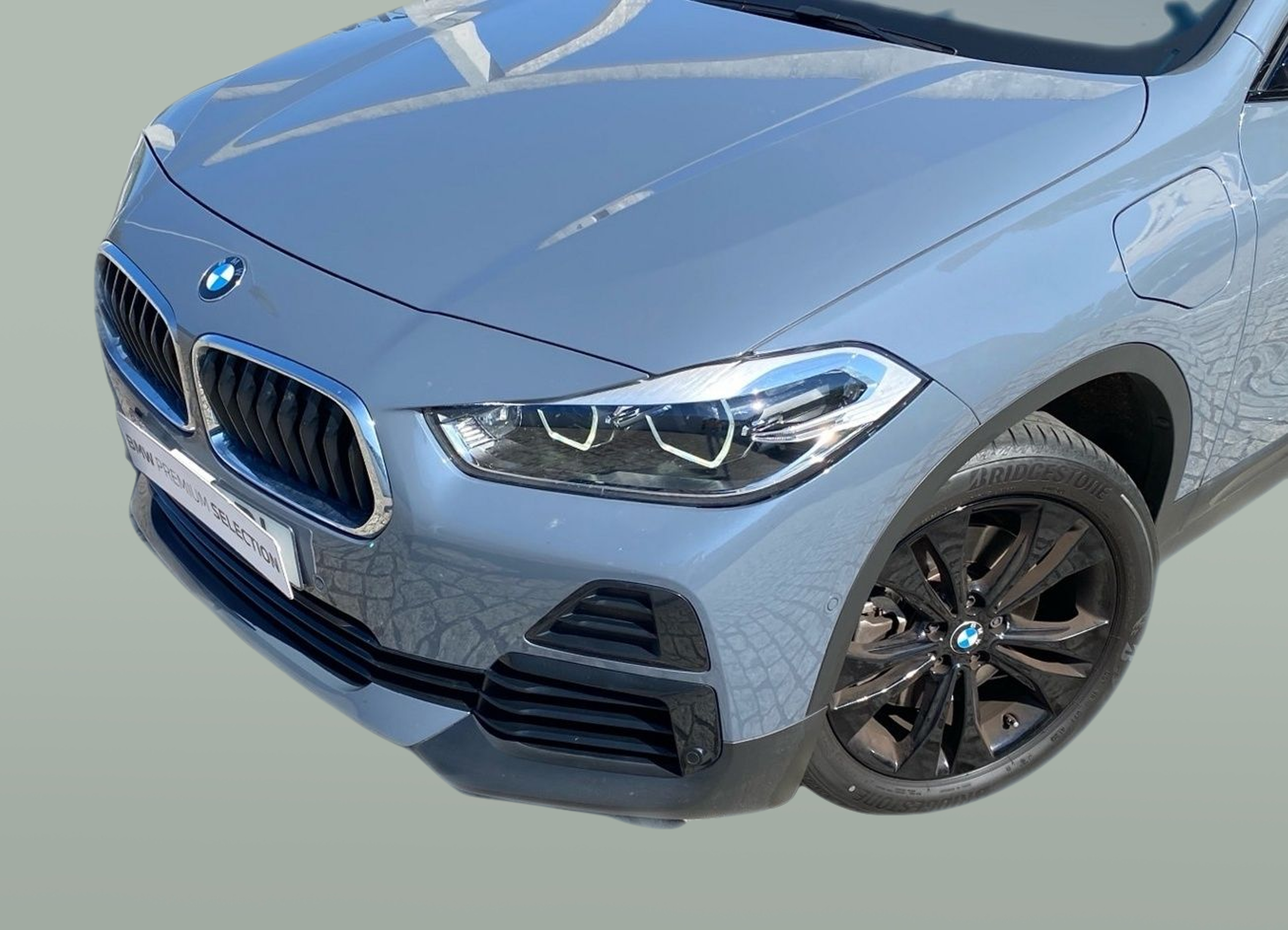 BMW X2 xDrive25e color Gris. Año 2020. 162KW(220CV). Elétrico / Gasolina Híbrido. En concesionario Caetano Baviera Lisboa de Lisboa