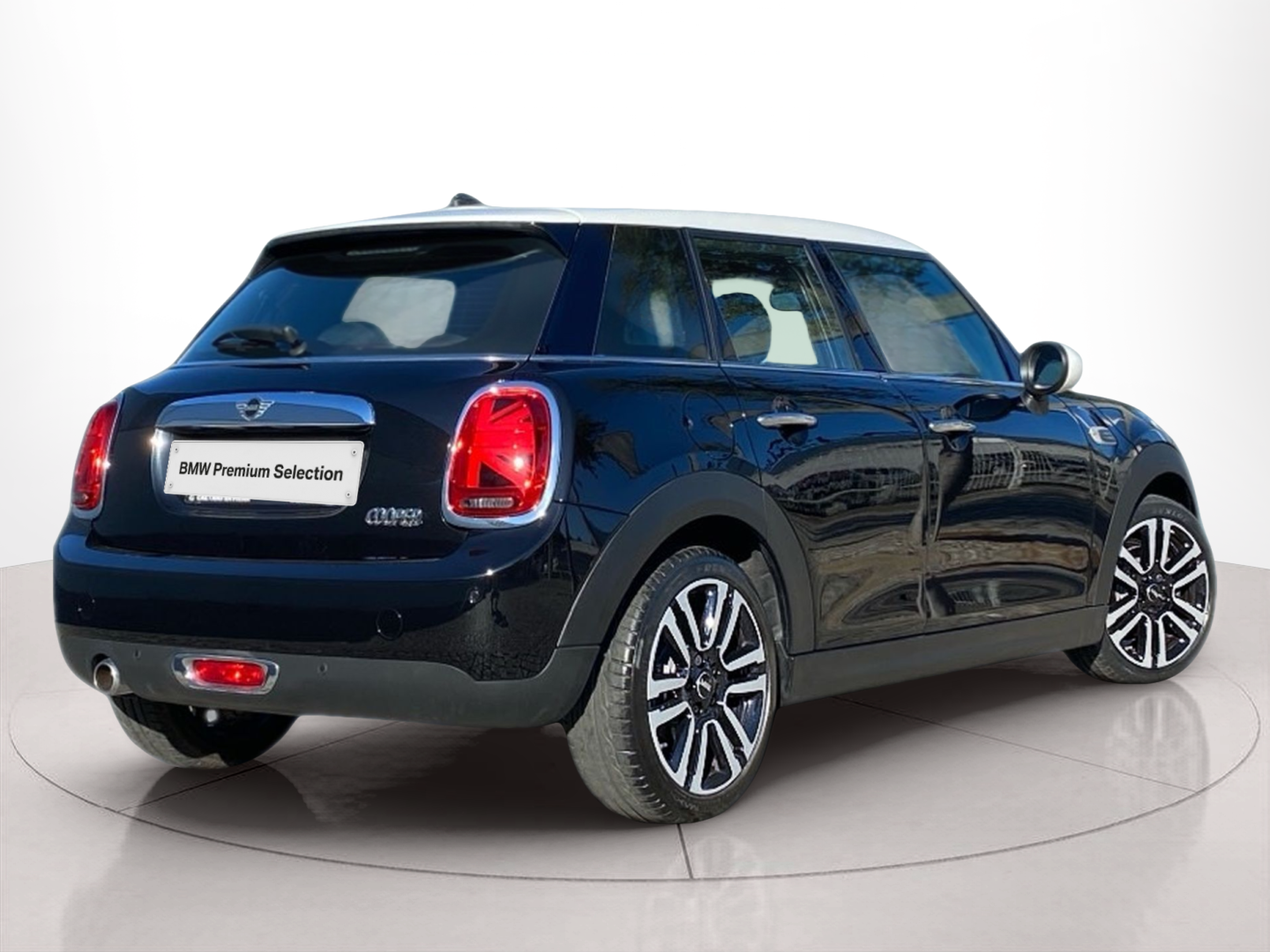fotoG 3 del MINI MINI 5 Portas Cooper 100 kW (136 CV) 136cv Gasolina de 2018 em Vila Nova de Gaia