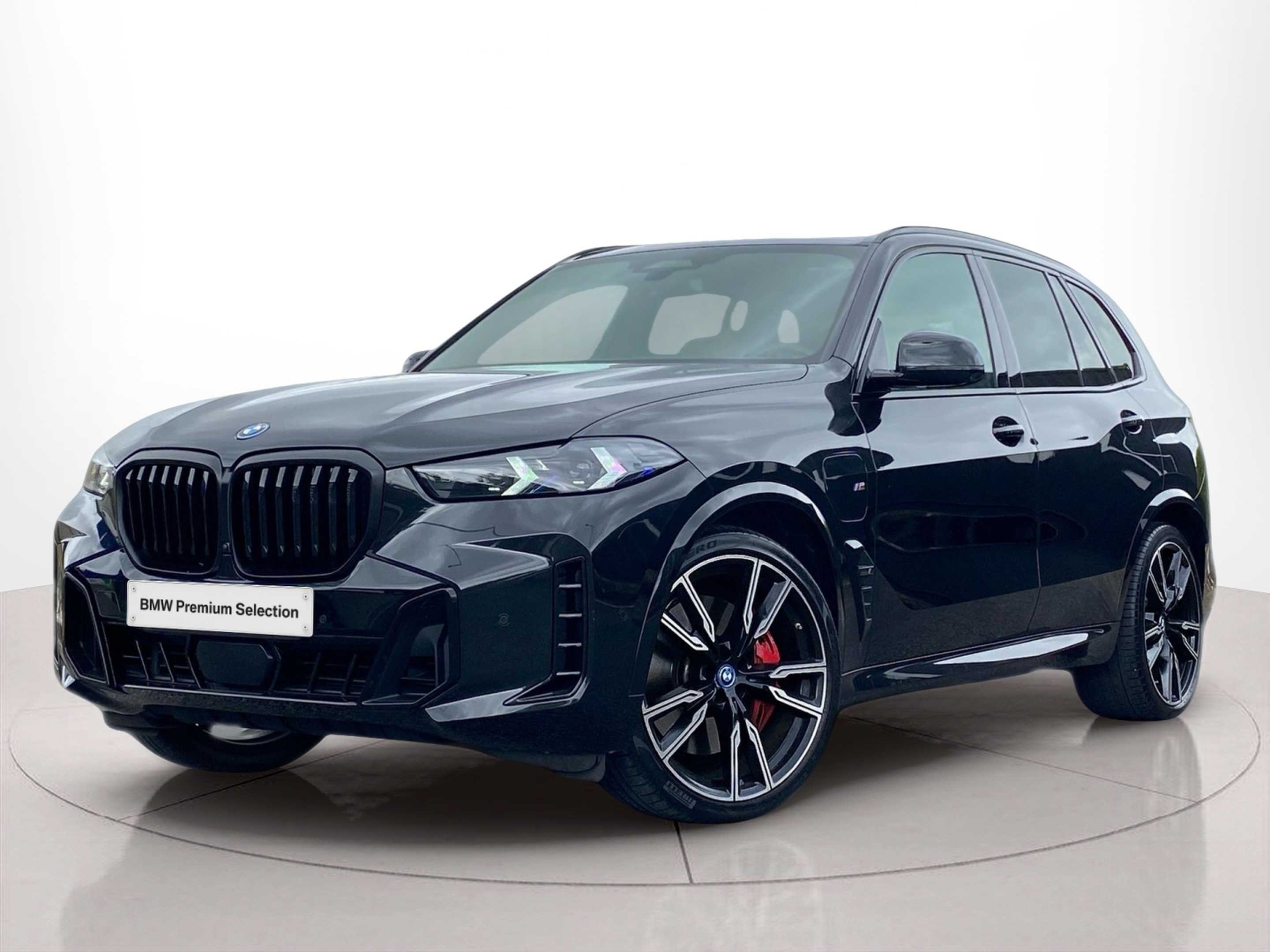 Fotos de BMW X5 xDrive50e color Negro. Año 2023. 360KW(489CV). Elétrico / Gasolina Híbrido. En concesionario Caetano Baviera Cascais de Cascais