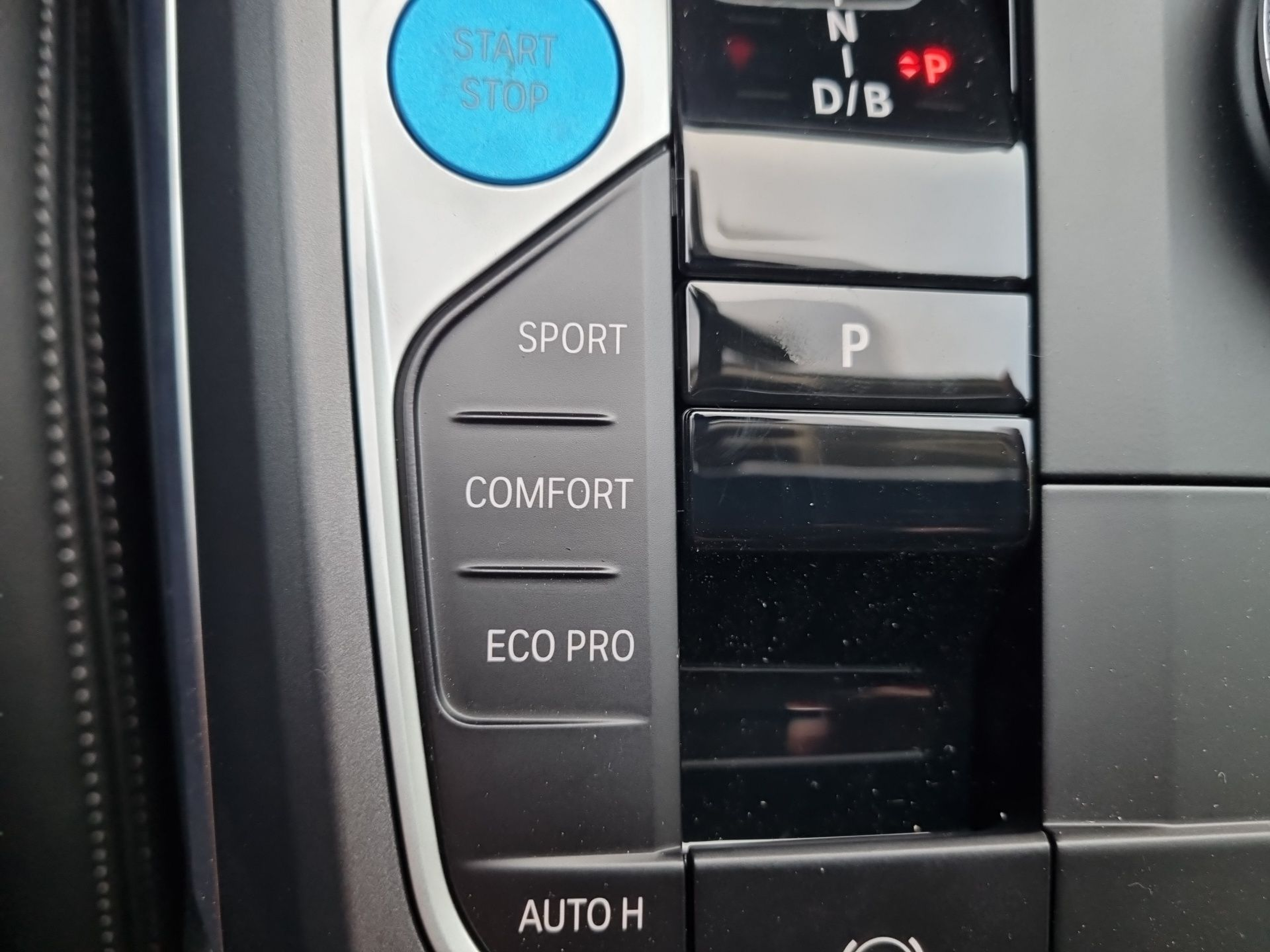 BMW i4 i4 eDrive40 color Negro. Año 2025. 250KW(340CV). Elétrico. En concesionario Caetano Baviera Aveiro de Aveiro