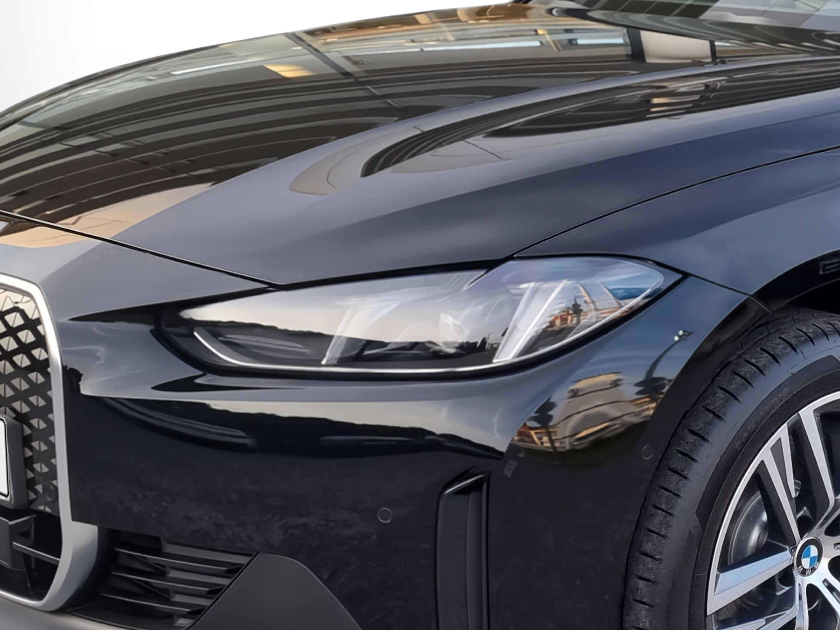 BMW i4 i4 eDrive40 color Negro. Año 2025. 250KW(340CV). Elétrico. En concesionario Caetano Baviera Aveiro de Aveiro