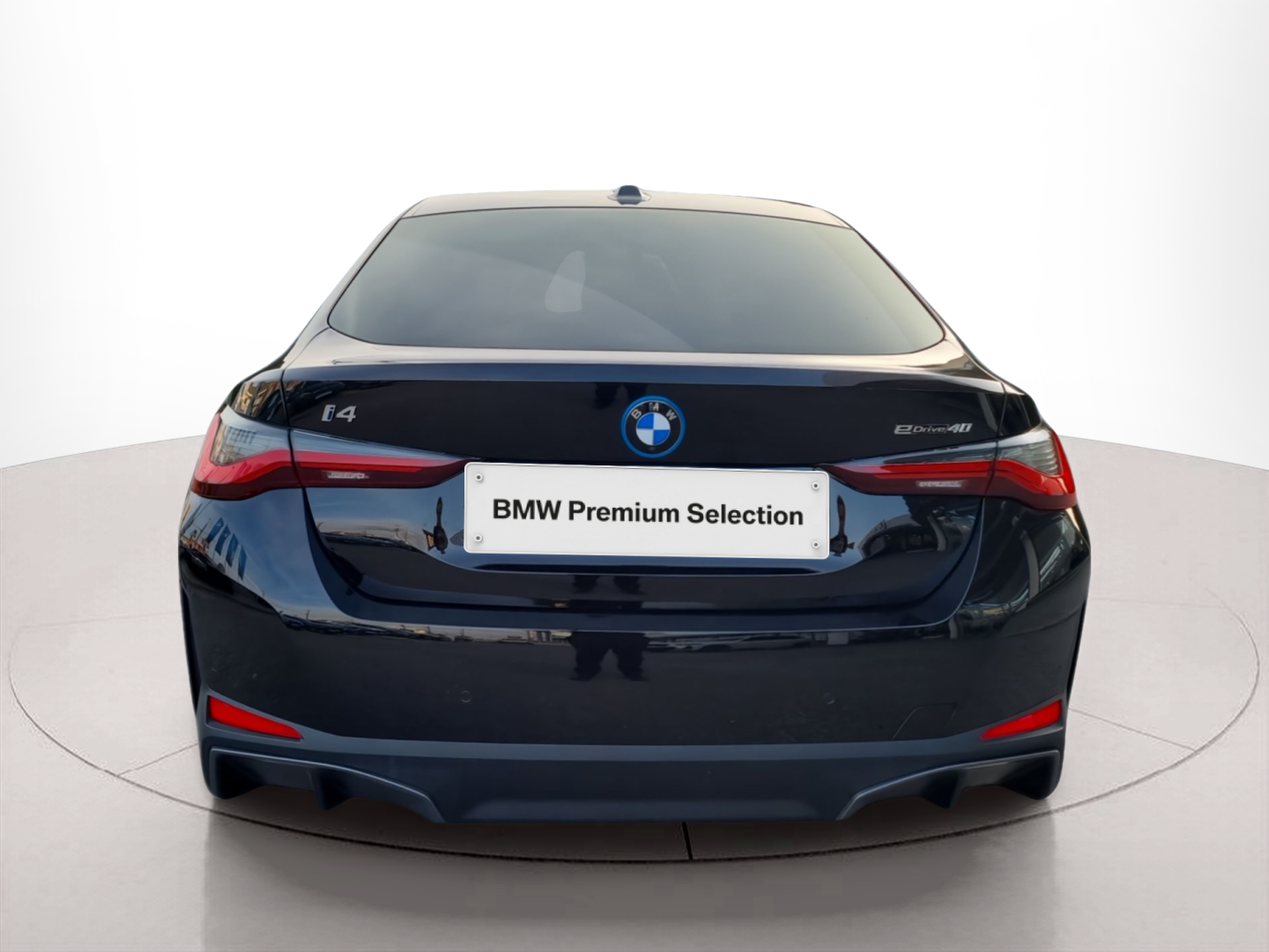 BMW i4 i4 eDrive40 color Negro. Año 2025. 250KW(340CV). Elétrico. En concesionario Caetano Baviera Aveiro de Aveiro