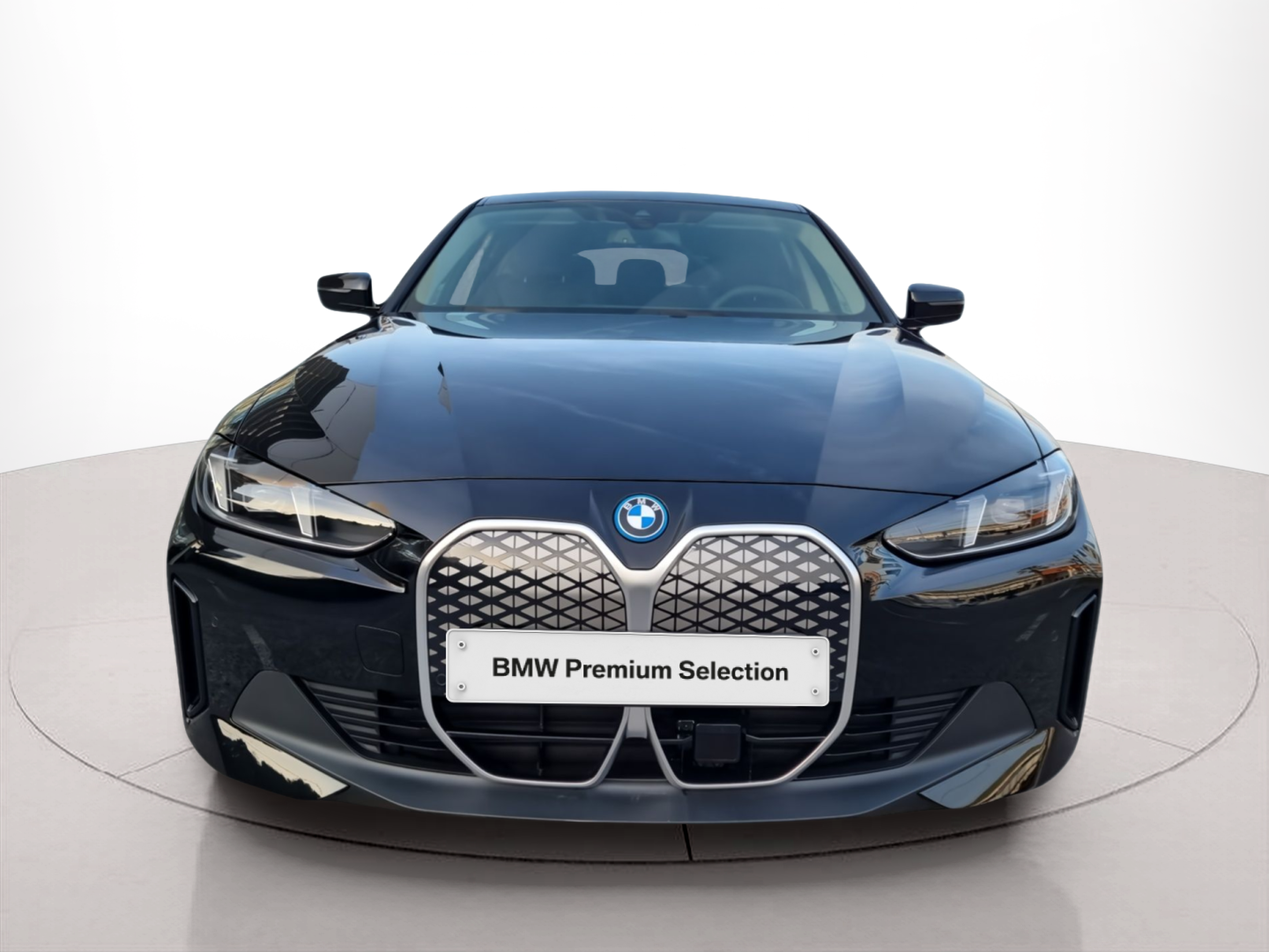 Fotos de BMW i4 i4 eDrive40 color Negro. Año 2025. 250KW(340CV). Elétrico. En concesionario Caetano Baviera Aveiro de Aveiro