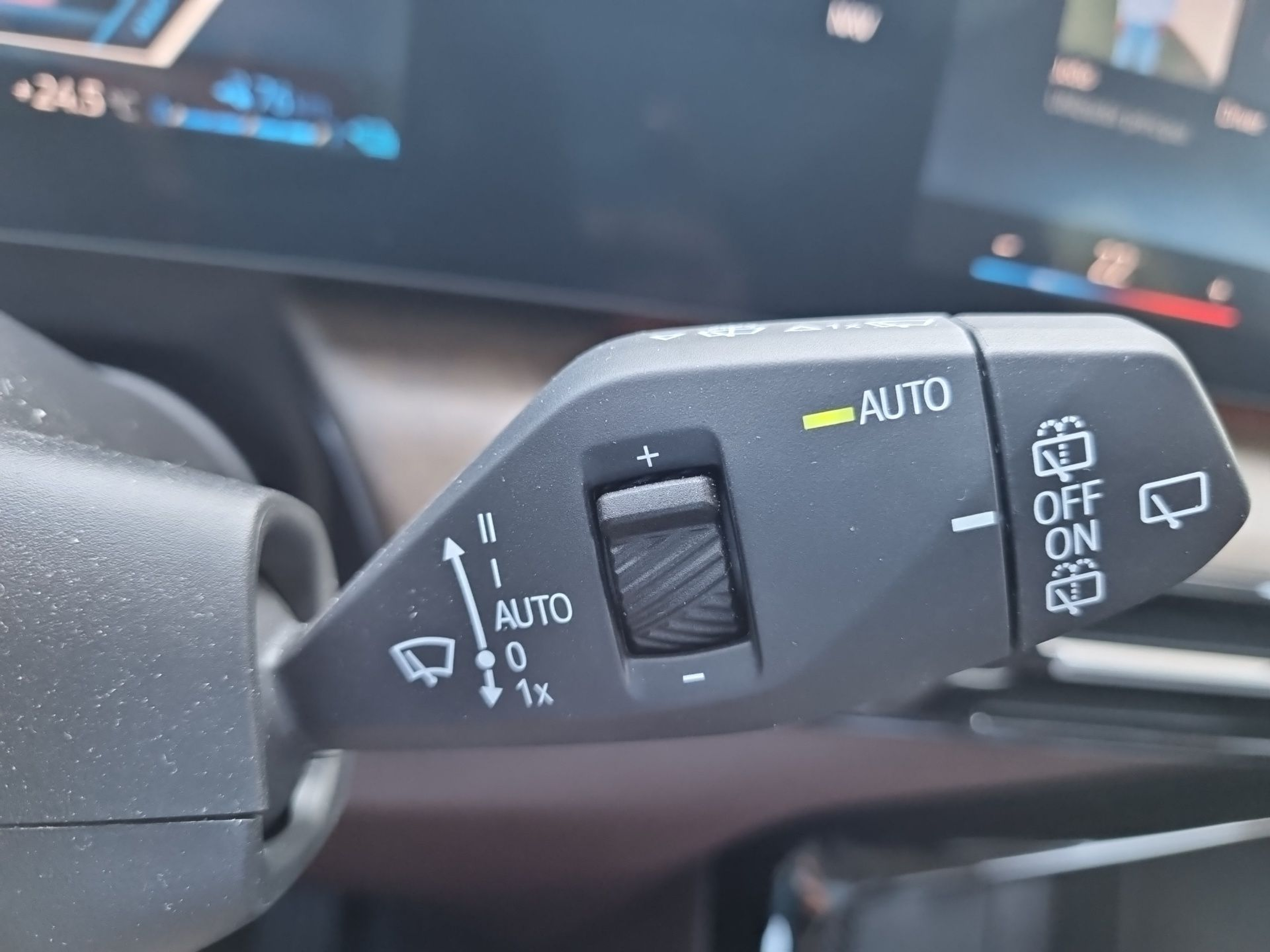 BMW Série 2 225xe Active Tourer color Negro. Año 2025. 180KW(245CV). Elétrico / Gasolina Híbrido. En concesionario Caetano Baviera Santa Maria da Feira de Santa Maria da Feira