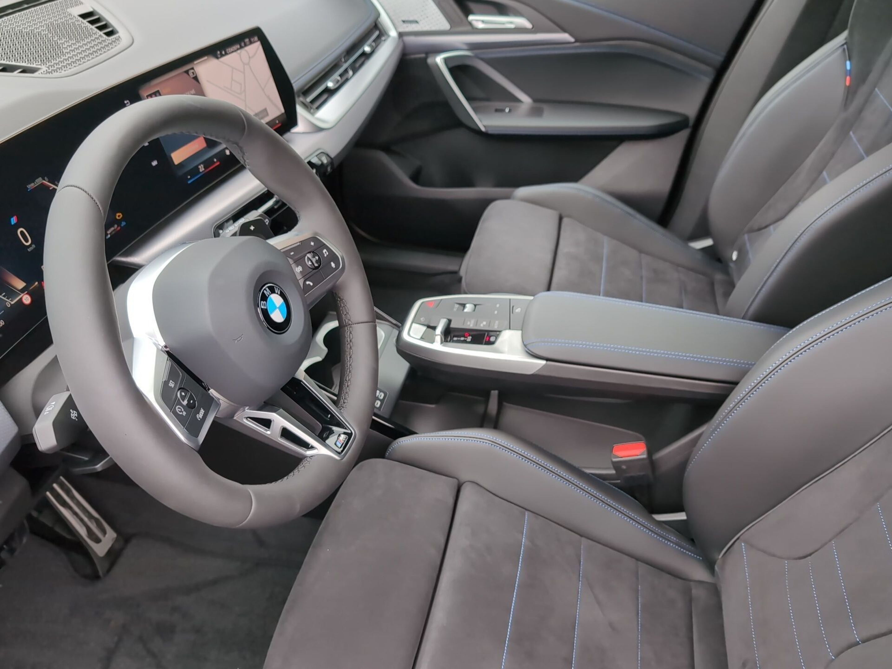 BMW X1 xDrive20d color Negro. Año 2024. 120KW(163CV). Diesel. En concesionario Caetano Baviera Lisboa de Lisboa