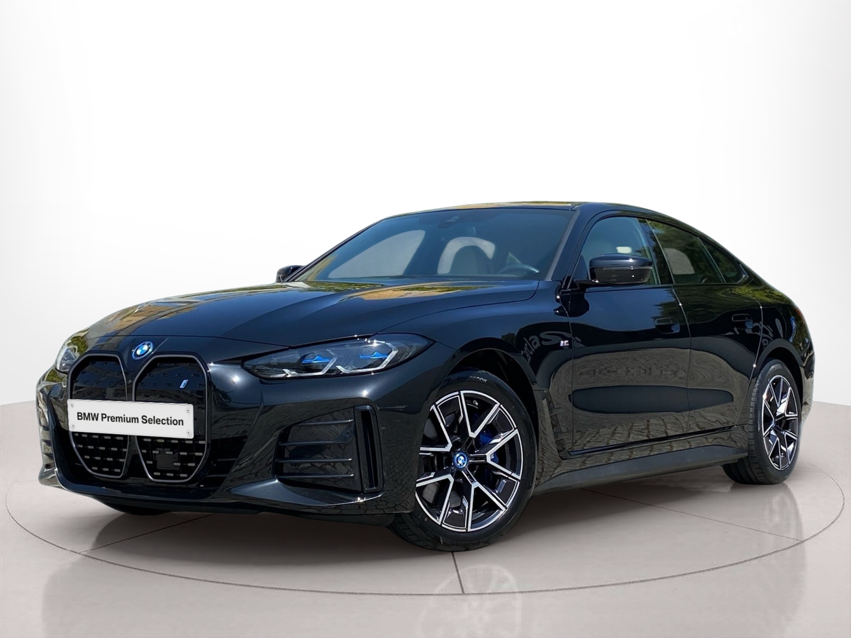Fotos de BMW i4 i4 eDrive40 color Negro. Año 2023. 250KW(340CV). Elétrico. En concesionario Caetano Baviera Lisboa de Lisboa