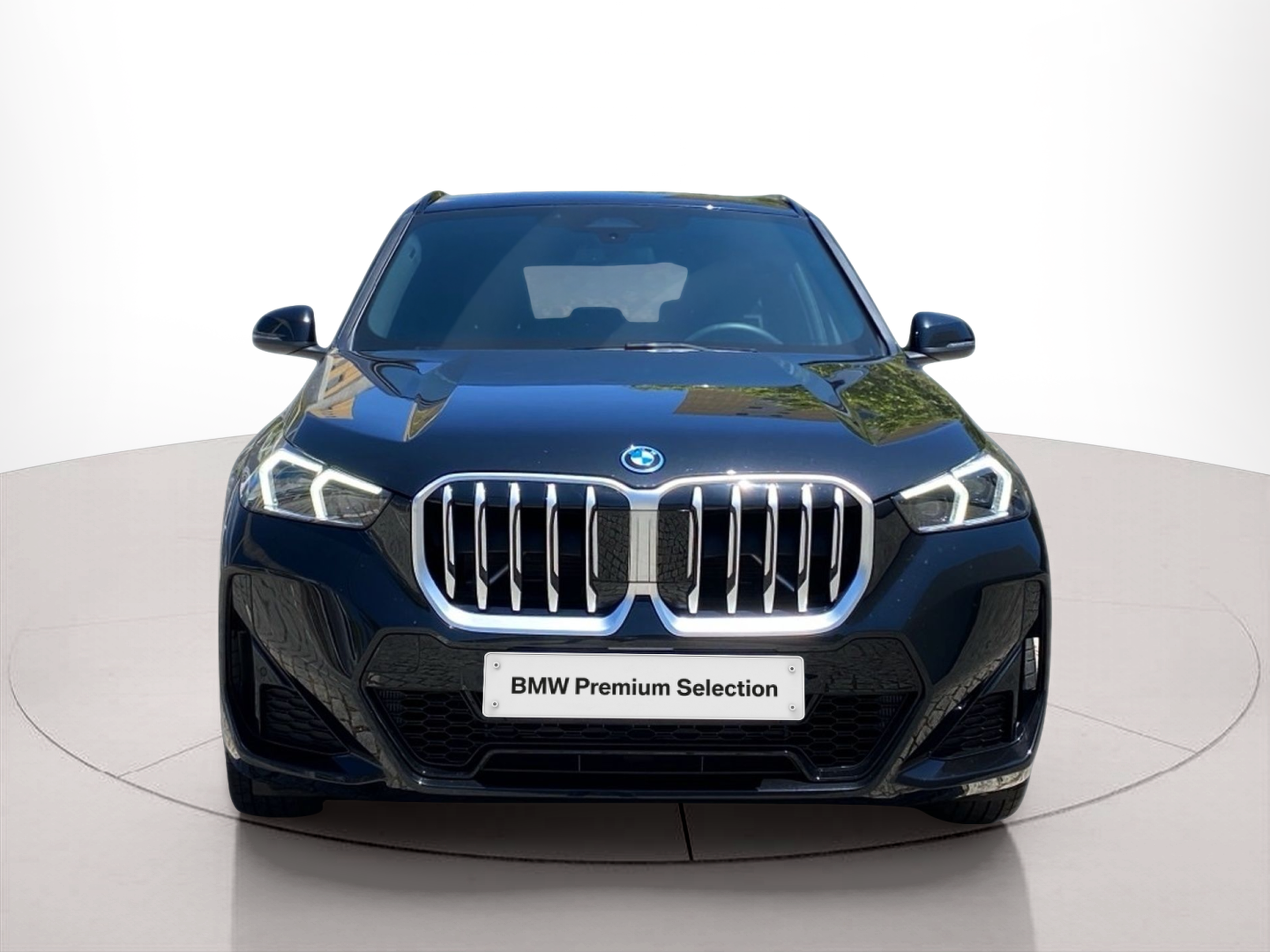 Fotos de BMW X1 xDrive25e color Negro. Año 2025. 180KW(245CV). Elétrico / Gasolina Híbrido. En concesionario Caetano Baviera Lisboa de Lisboa