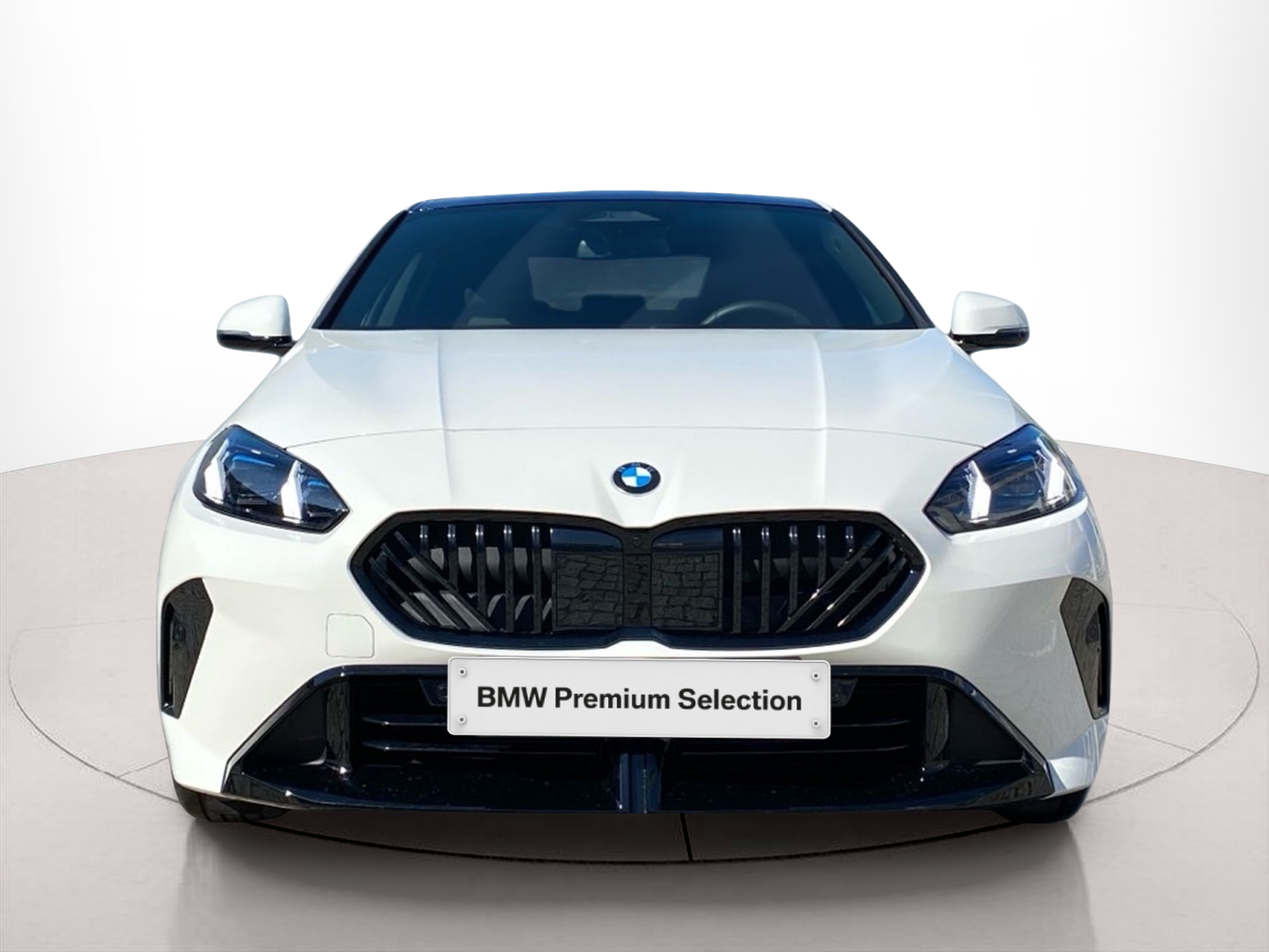Fotos de BMW Série 2 220d Gran Coupé color Blanco. Año 2025. 125KW(170CV). Elétrico / Gasolina Híbrido. En concesionario Caetano Baviera Lisboa de Lisboa