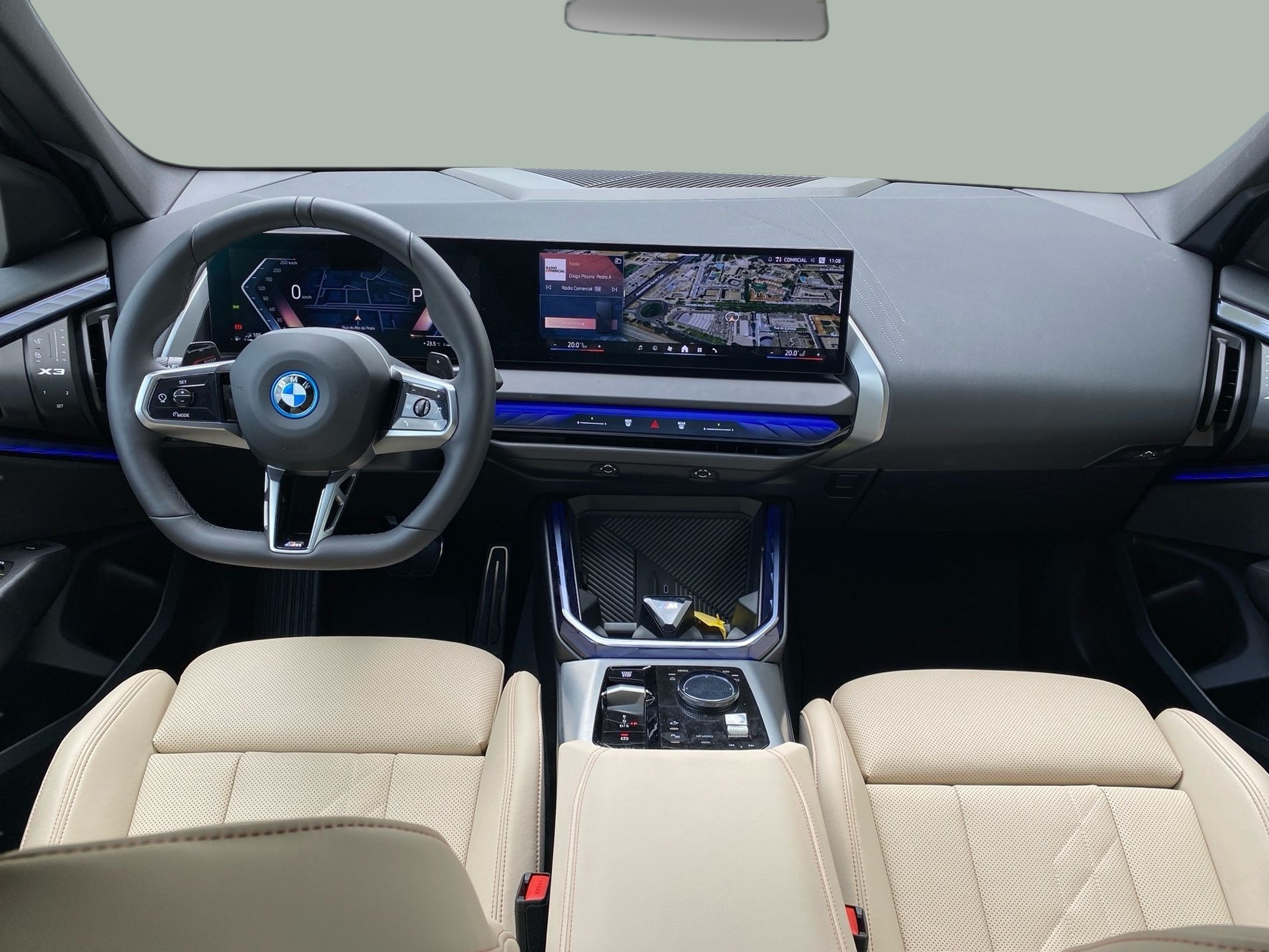 BMW X3 xDrive30e color Azul. Año 2025. 220KW(299CV). Elétrico / Gasolina Híbrido. En concesionario Caetano Baviera Lisboa de Lisboa
