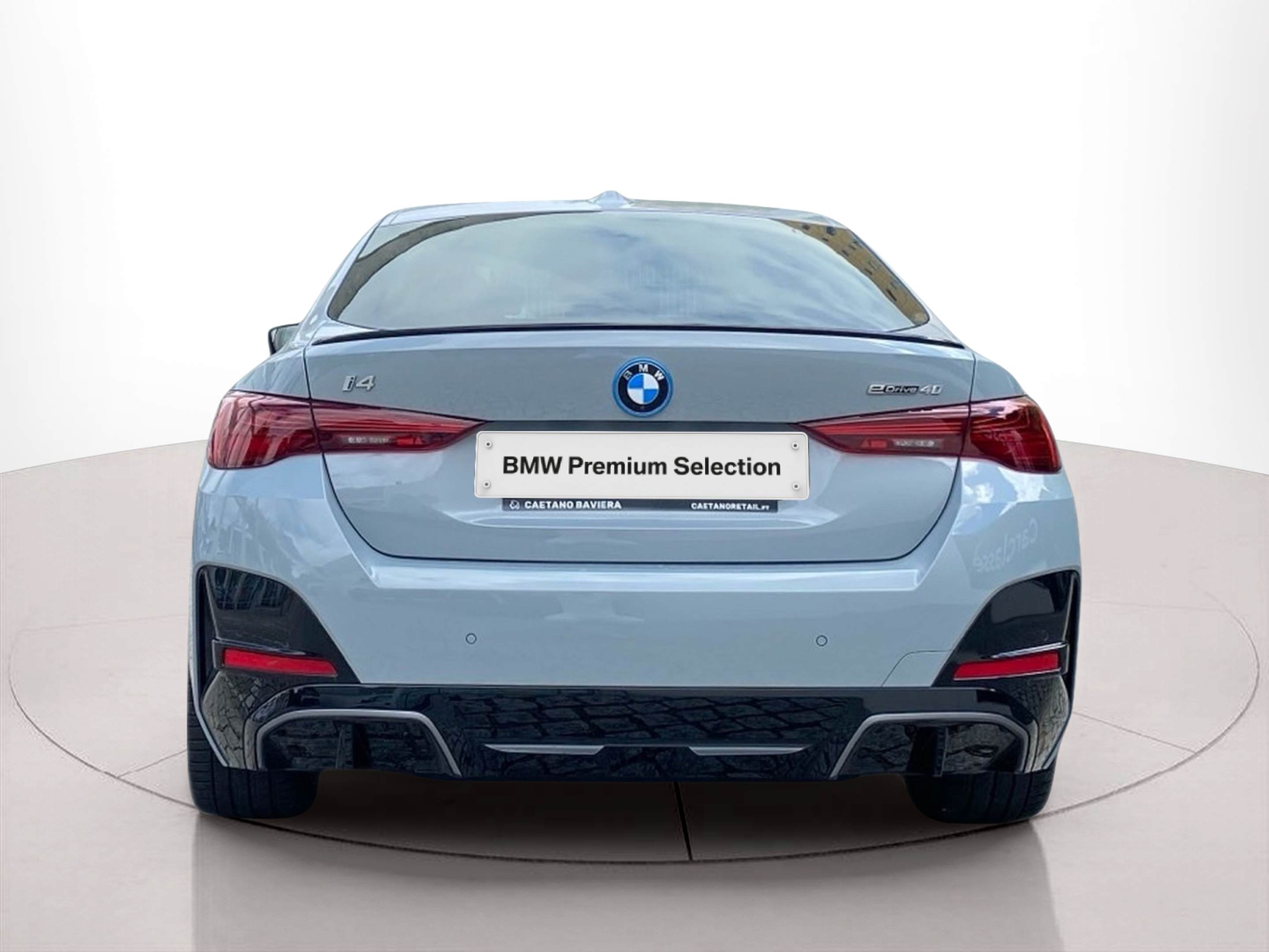 BMW i4 i4 eDrive40 color Gris. Año 2025. 250KW(340CV). Elétrico. En concesionario Caetano Baviera Lisboa de Lisboa
