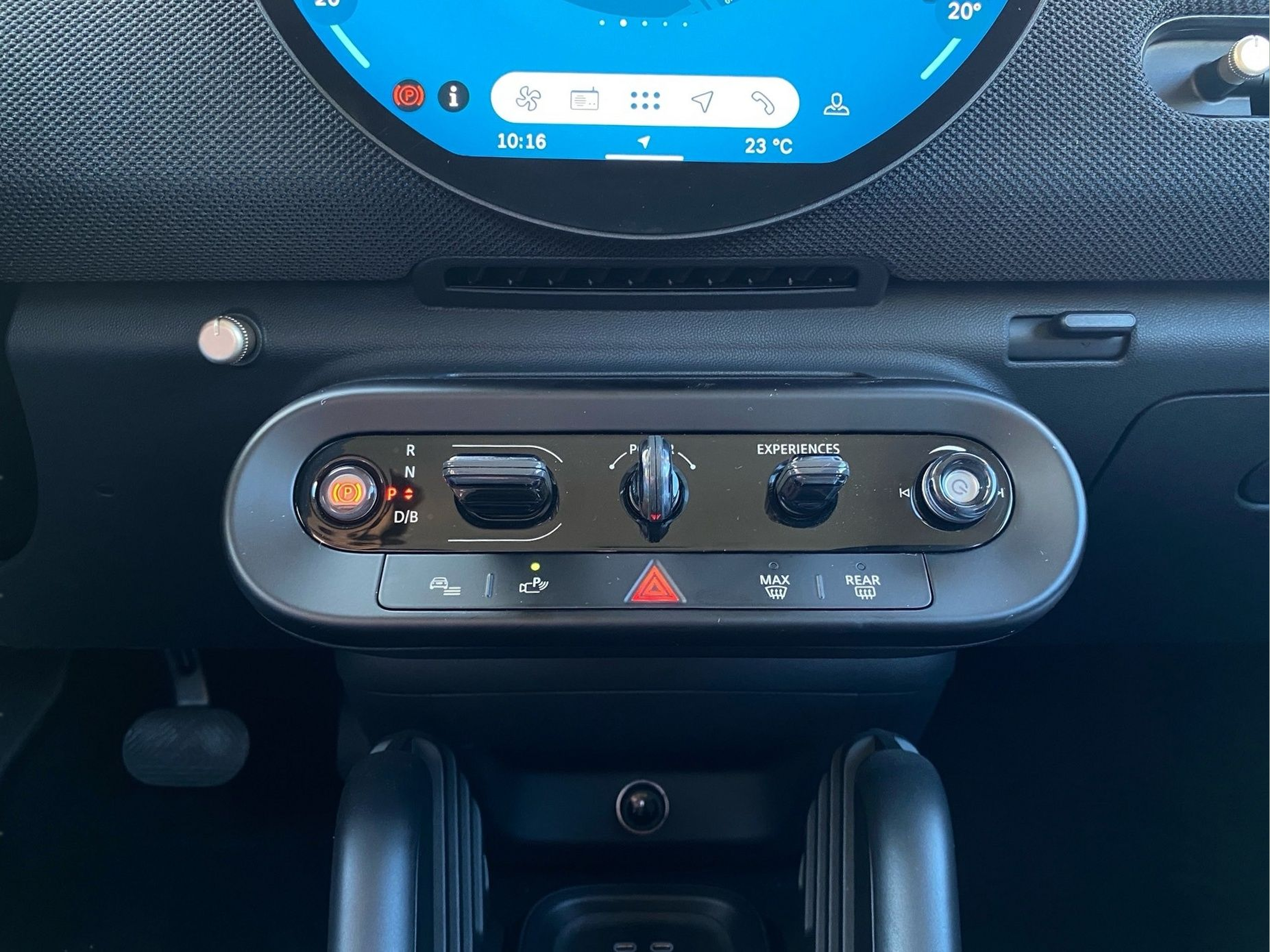 fotoG 15 del MINI MINI 3 Portas Cooper E 135 kW (184 CV) 184cv Elétrico de 2025 em Vila Nova de Gaia