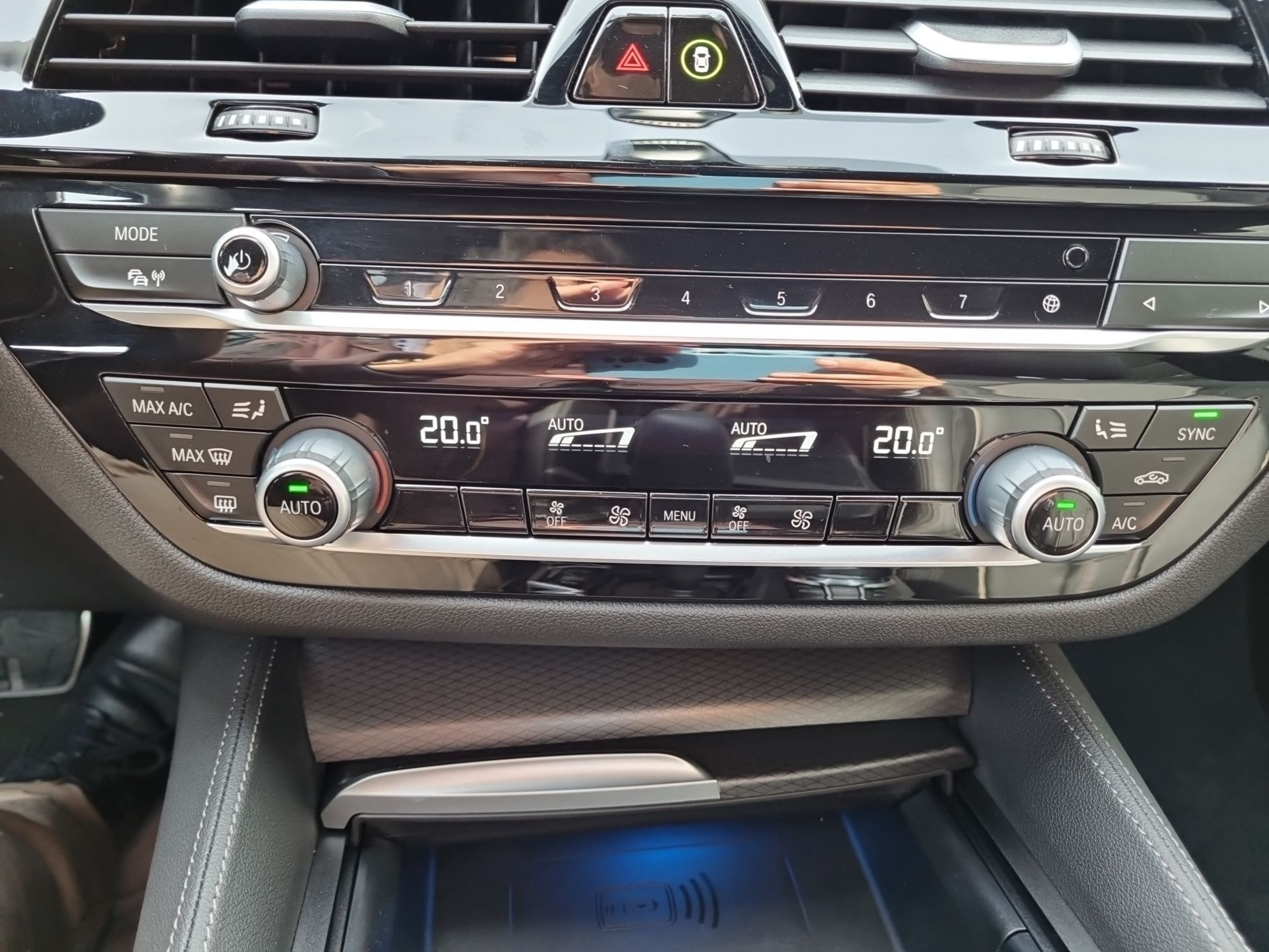 BMW Série 5 530e Touring color Negro. Año 2024. 215KW(292CV). Elétrico / Gasolina Híbrido. En concesionario Caetano Baviera Aveiro de Aveiro