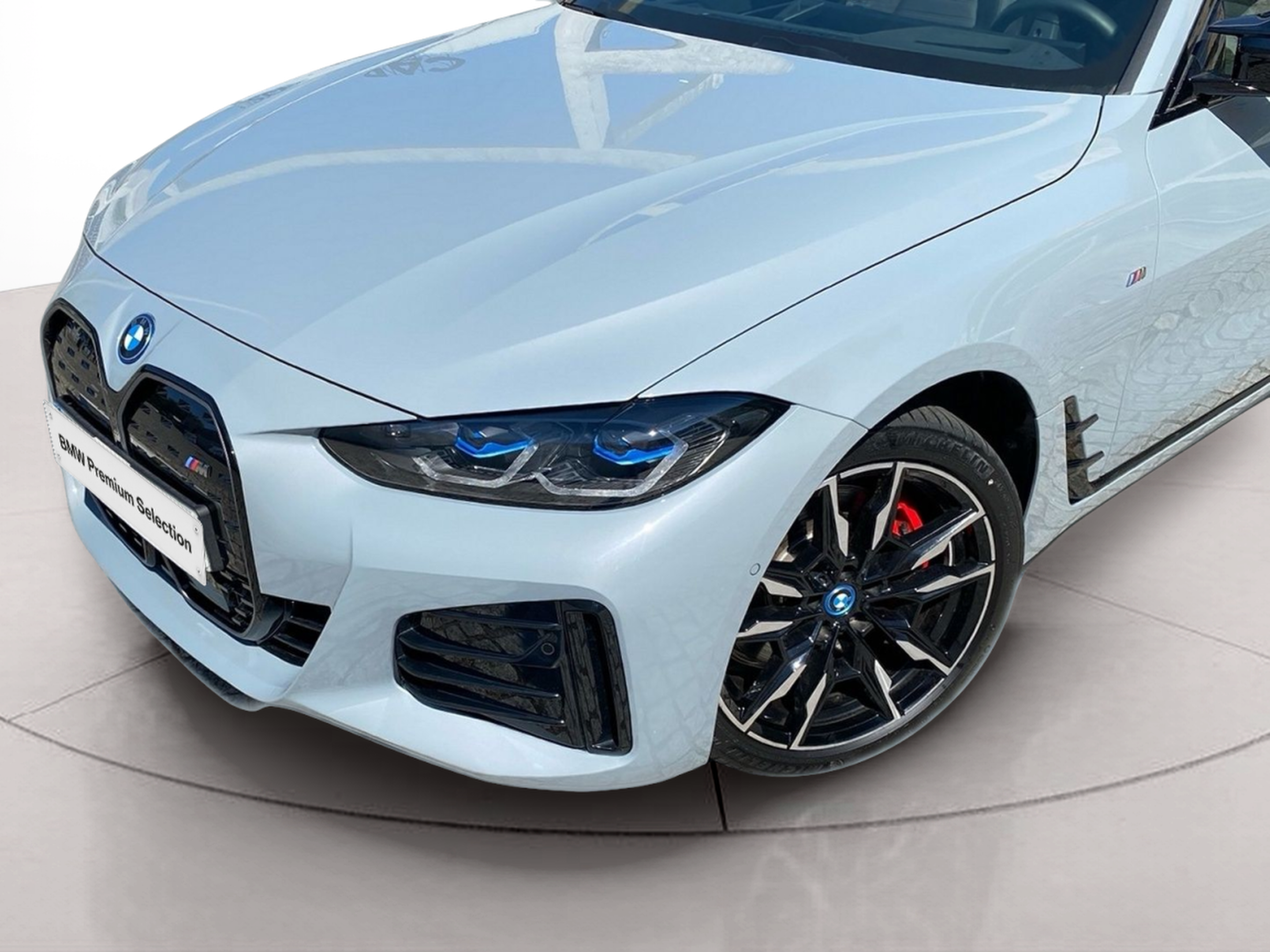 BMW i4 i4 M50 color Gris. Año 2023. 400KW(544CV). Elétrico. En concesionario Caetano Baviera Lisboa de Lisboa