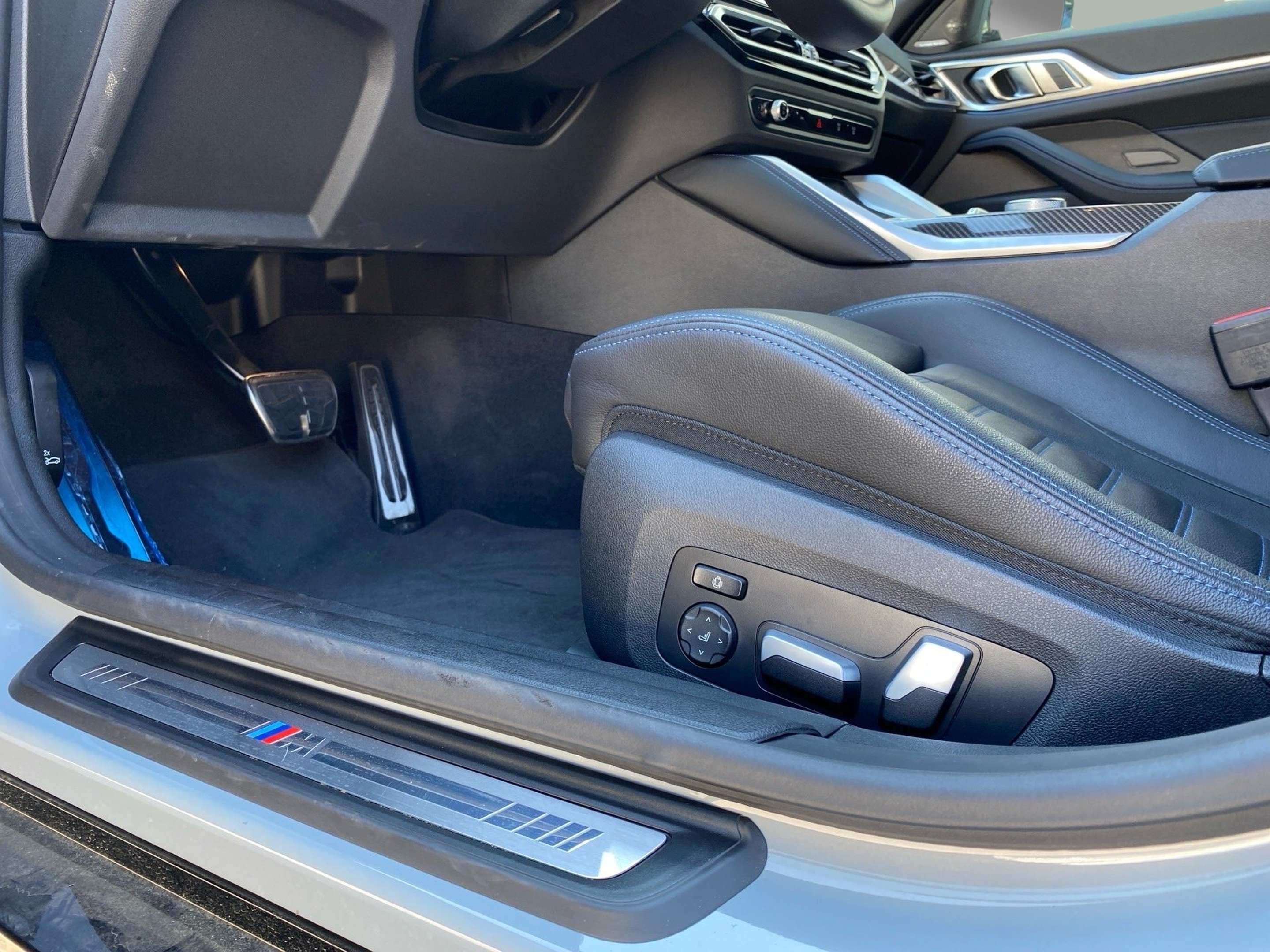 BMW i4 i4 M50 color Gris. Año 2023. 400KW(544CV). Elétrico. En concesionario Caetano Baviera Lisboa de Lisboa