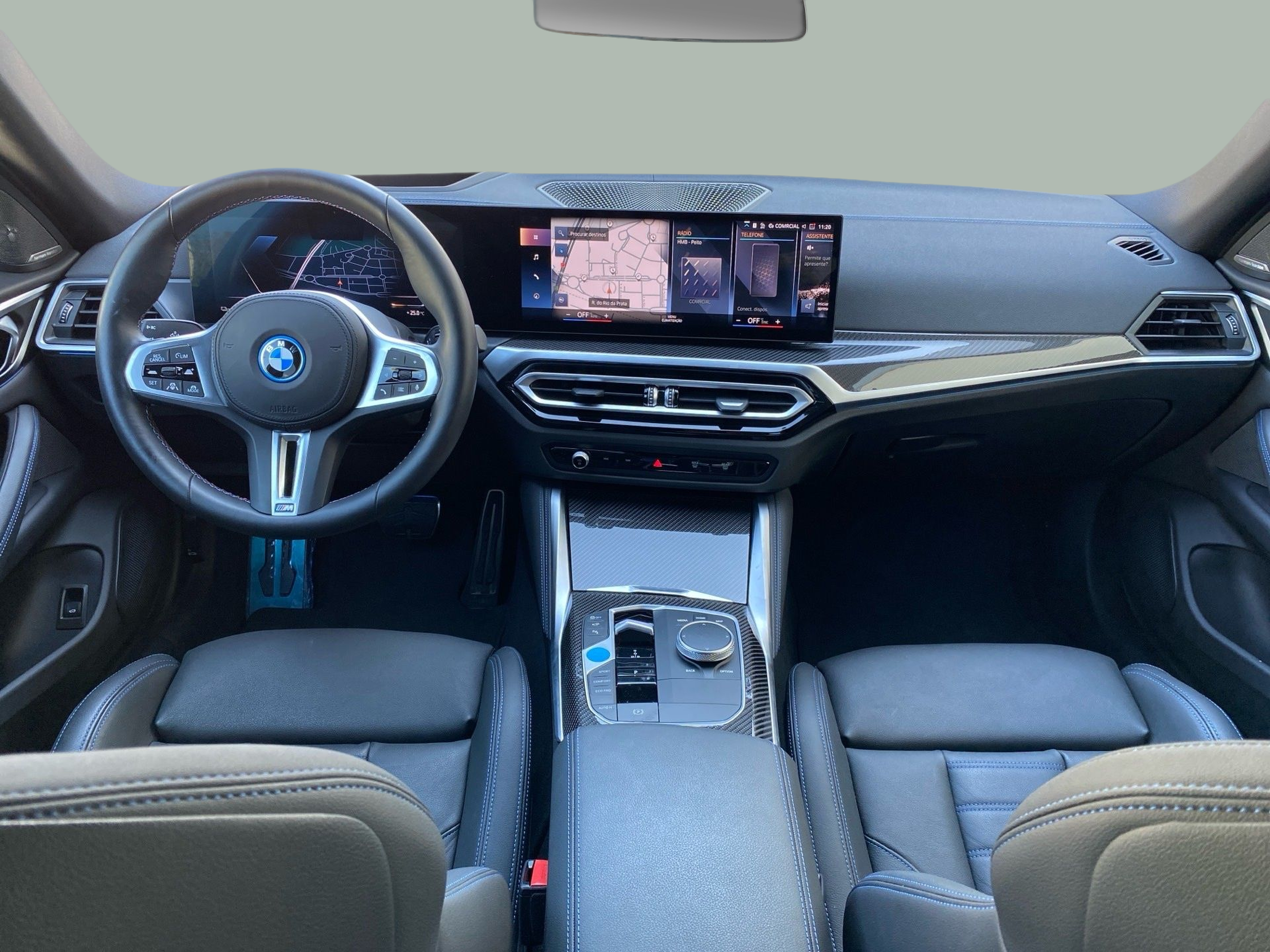 BMW i4 i4 M50 color Gris. Año 2023. 400KW(544CV). Elétrico. En concesionario Caetano Baviera Lisboa de Lisboa