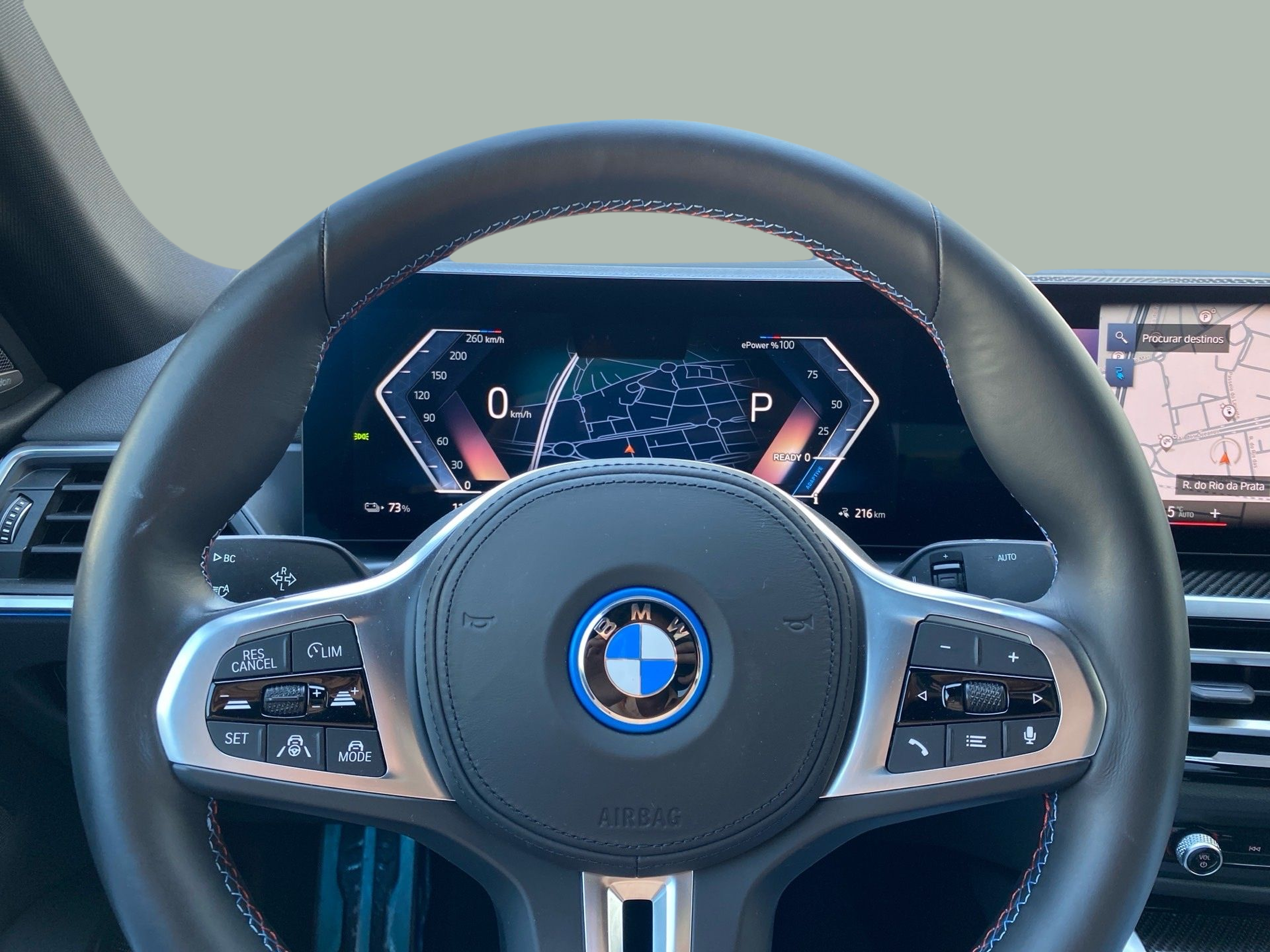 BMW i4 i4 M50 color Gris. Año 2023. 400KW(544CV). Elétrico. En concesionario Caetano Baviera Lisboa de Lisboa