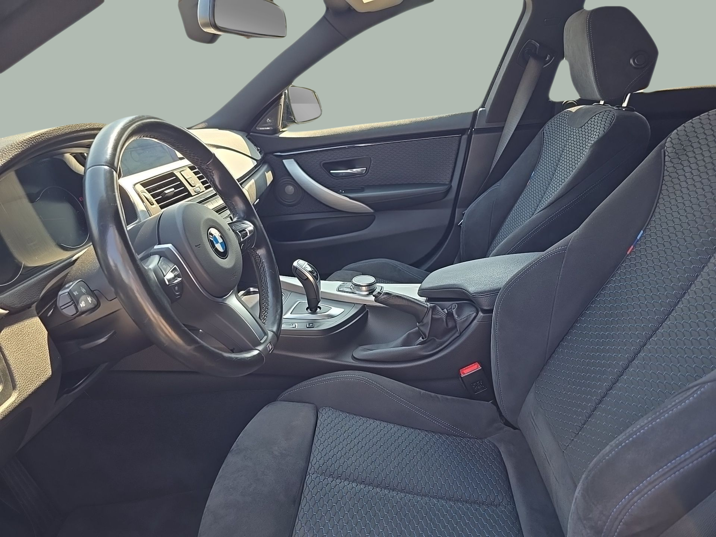 BMW Série 4 420d Gran Coupe color Gris. Año 2019. 140KW(190CV). Diesel. En concesionario Caetano Baviera Santa Maria da Feira de Santa Maria da Feira