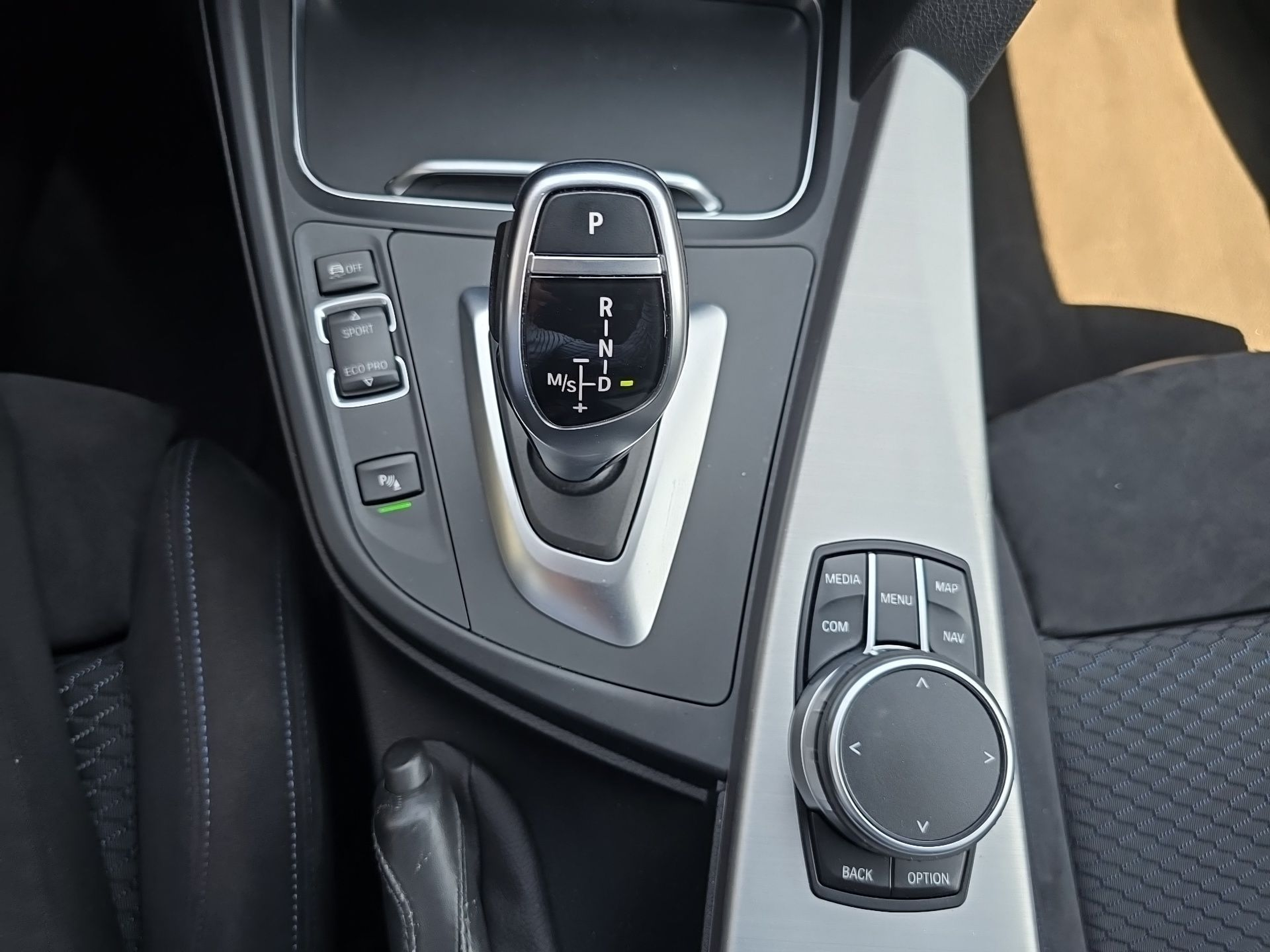 BMW Série 4 420d Gran Coupe color Gris. Año 2019. 140KW(190CV). Diesel. En concesionario Caetano Baviera Santa Maria da Feira de Santa Maria da Feira