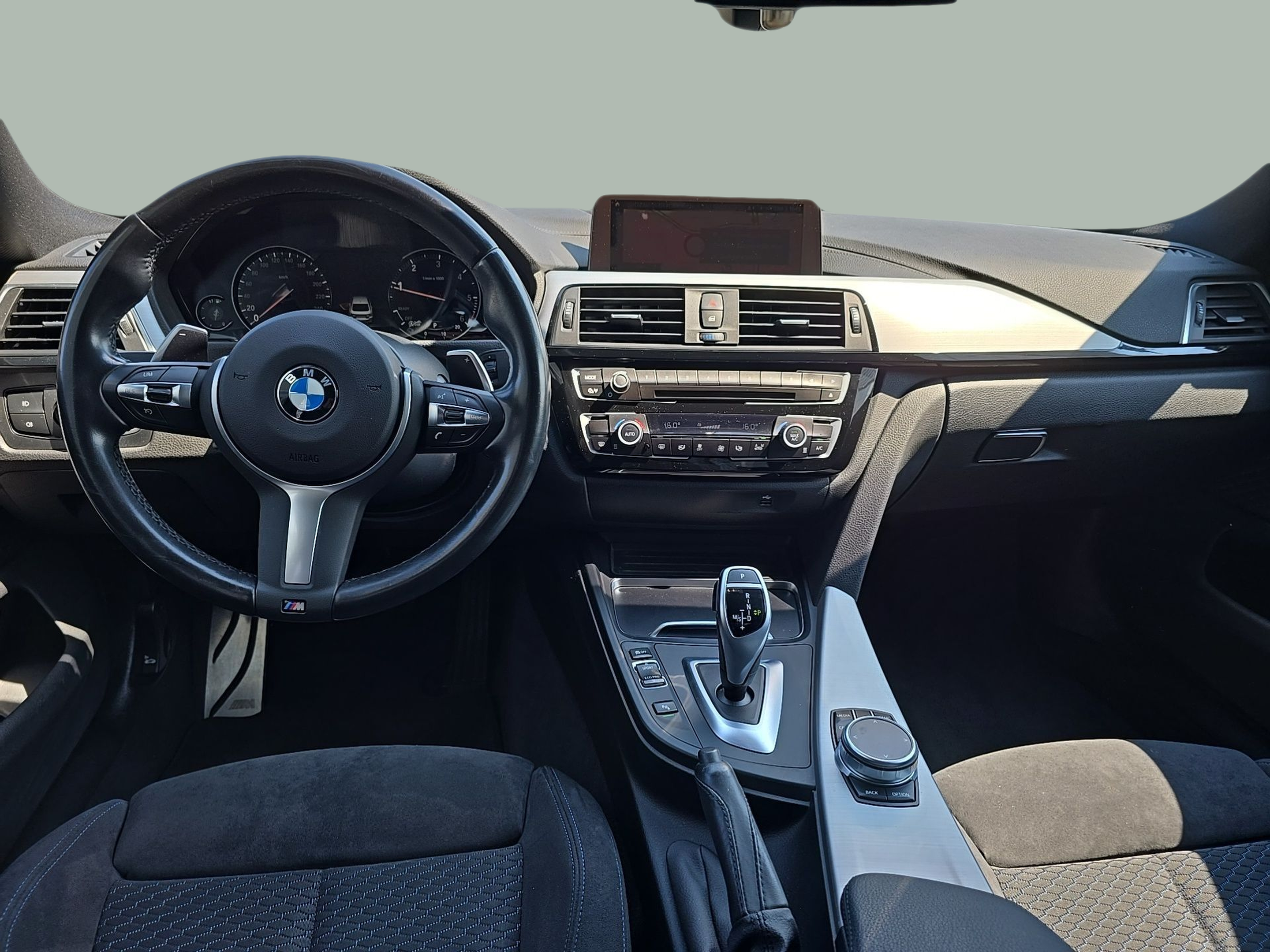 BMW Série 4 420d Gran Coupe color Gris. Año 2019. 140KW(190CV). Diesel. En concesionario Caetano Baviera Santa Maria da Feira de Santa Maria da Feira