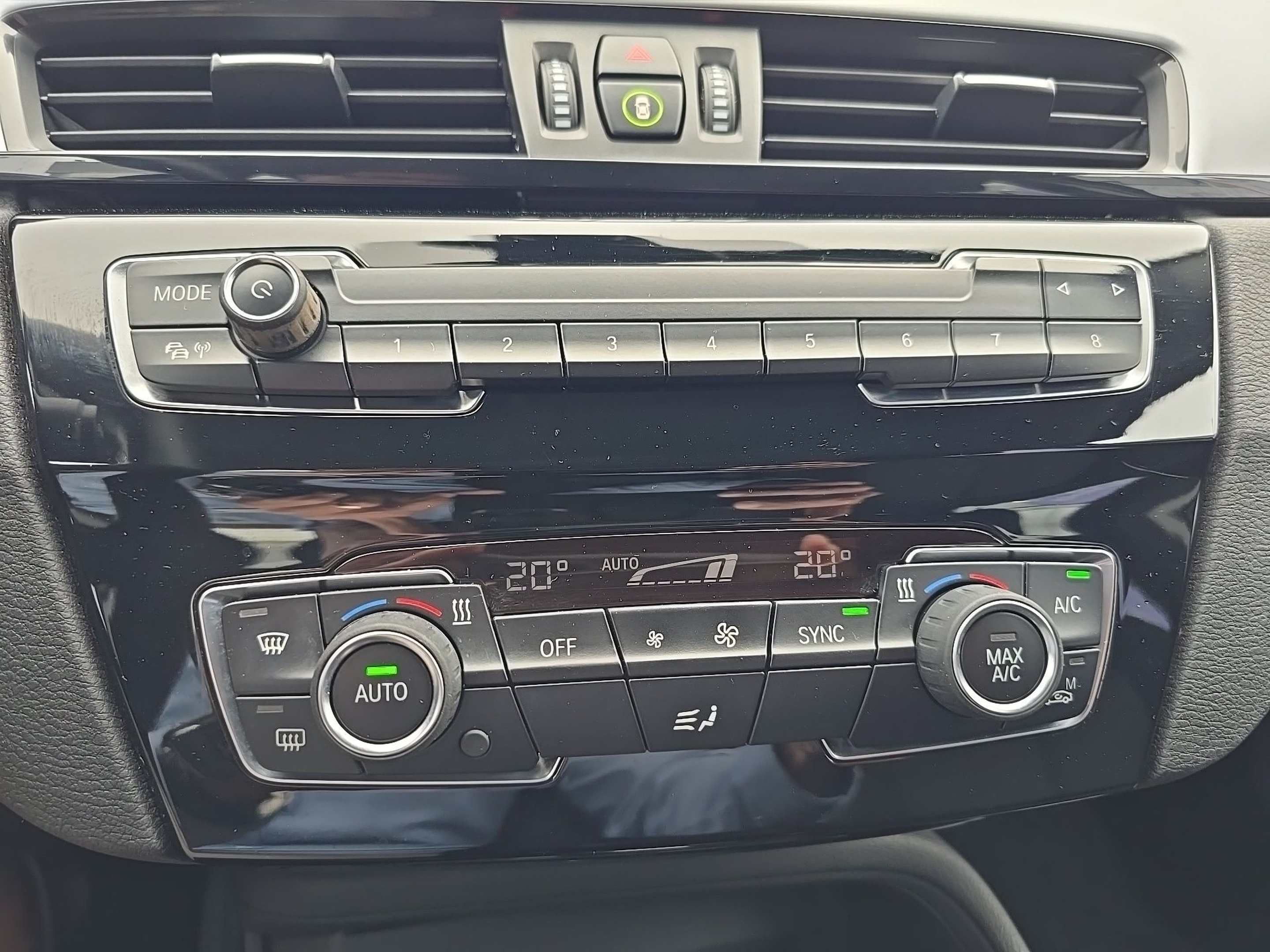 BMW X1 sDrive16d color Negro. Año 2019. 85KW(116CV). Diesel. En concesionario Caetano Baviera Santa Maria da Feira de Santa Maria da Feira