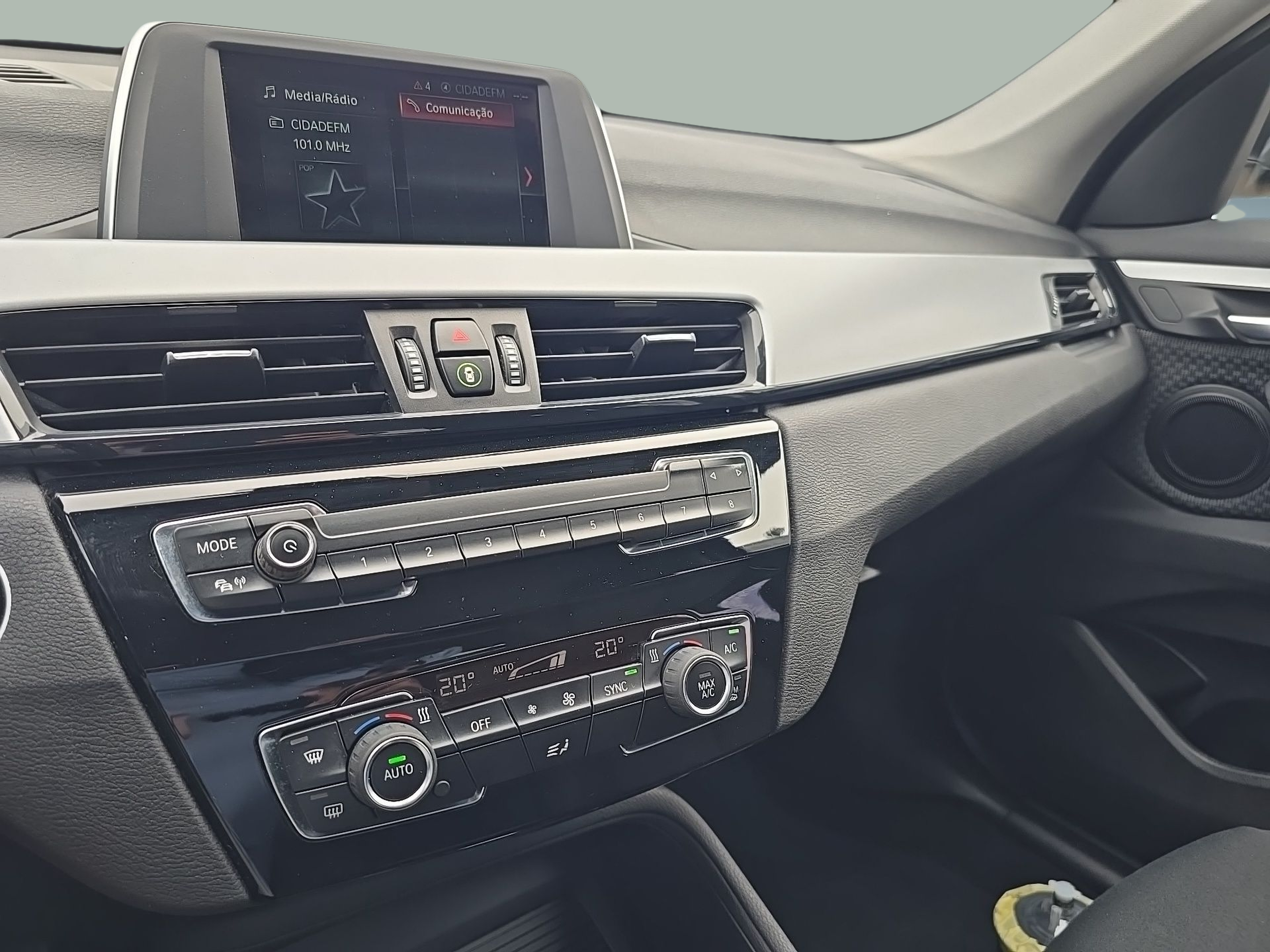 BMW X1 sDrive16d color Negro. Año 2019. 85KW(116CV). Diesel. En concesionario Caetano Baviera Santa Maria da Feira de Santa Maria da Feira