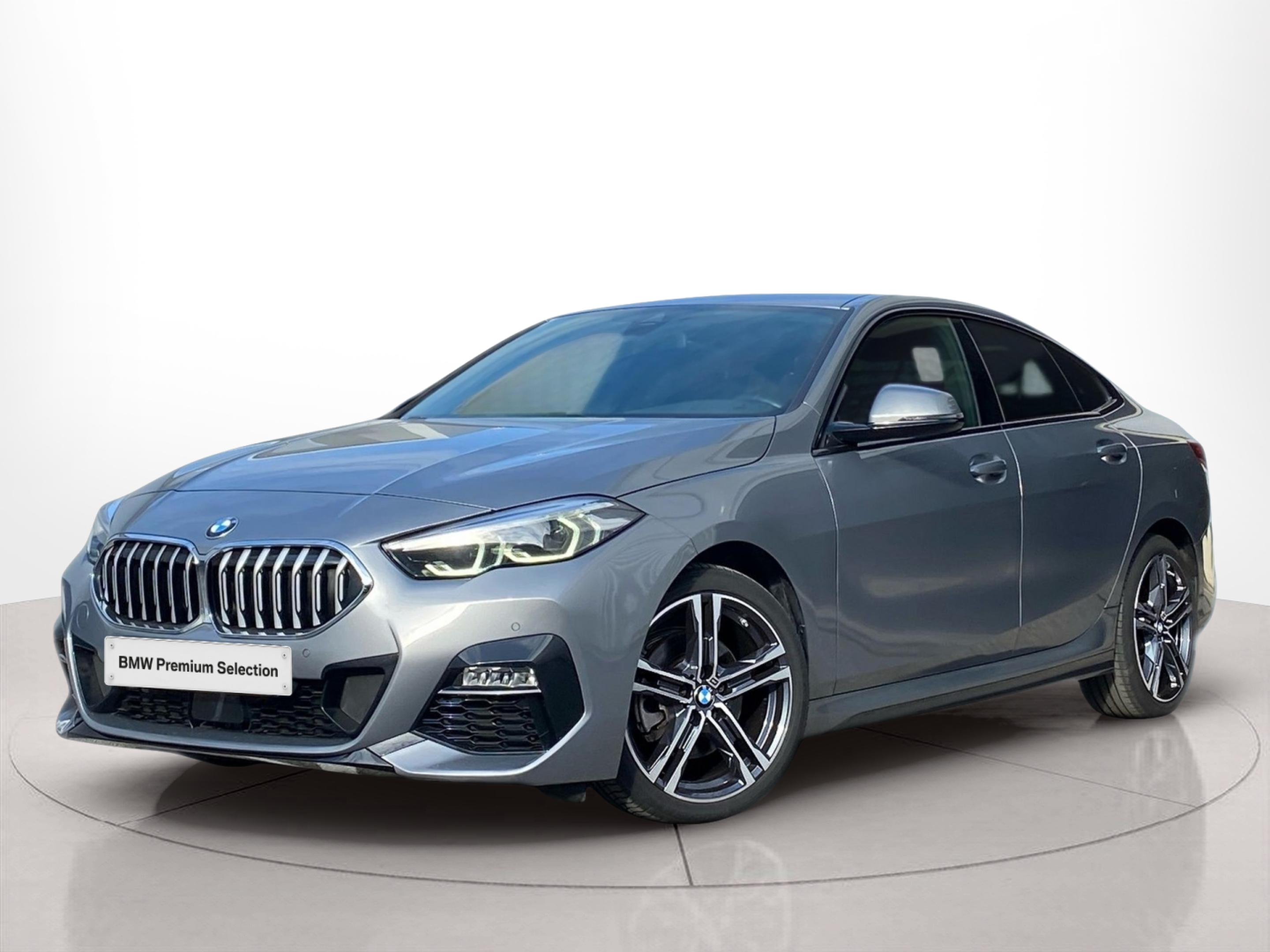 Fotos de BMW Série 2 216d Gran Coupe color Gris. Año 2024. 85KW(116CV). Diesel. En concesionario Caetano Baviera Lisboa de Lisboa