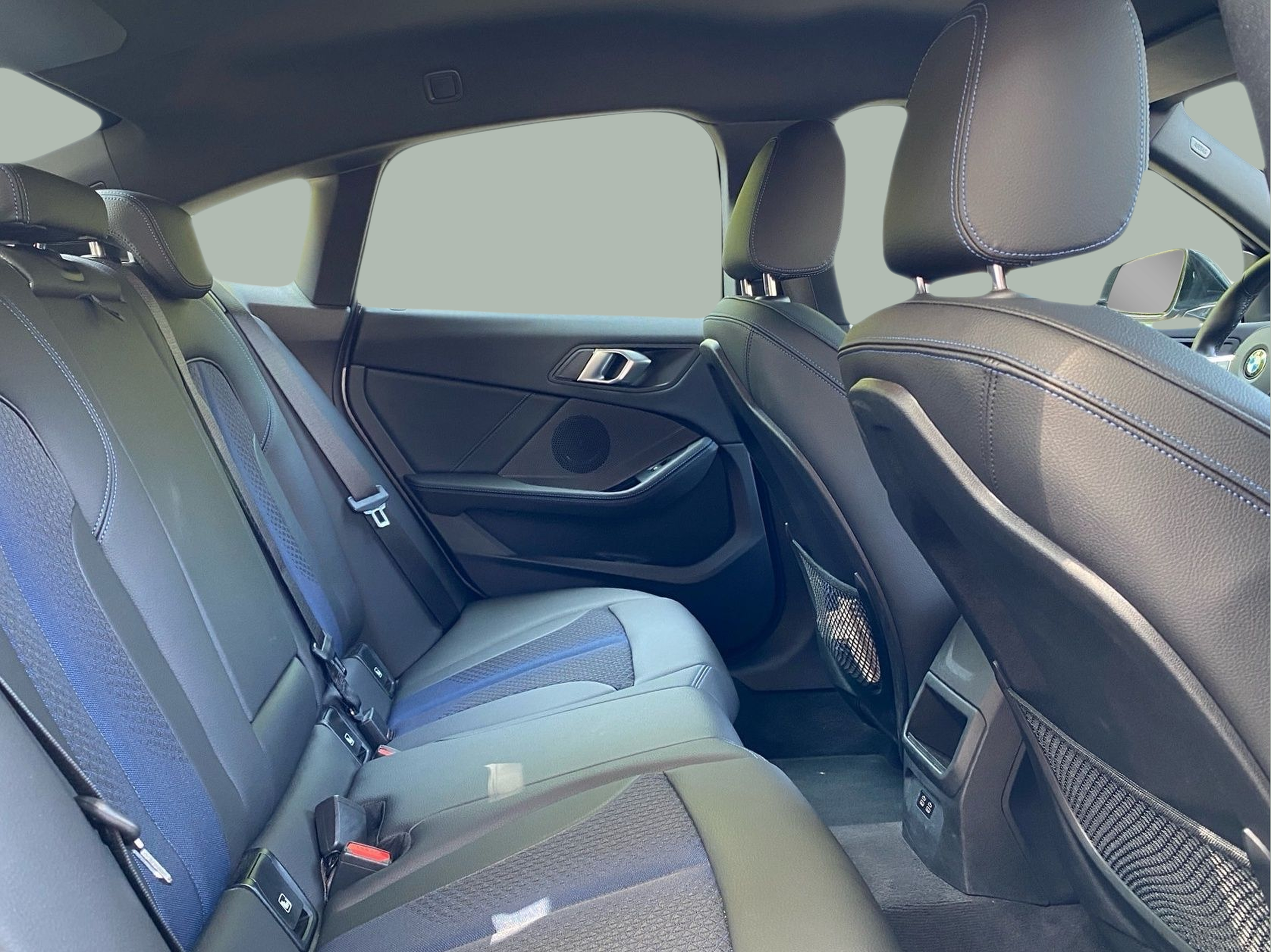 BMW Série 2 216d Gran Coupe color Gris. Año 2024. 85KW(116CV). Diesel. En concesionario Caetano Baviera Lisboa de Lisboa