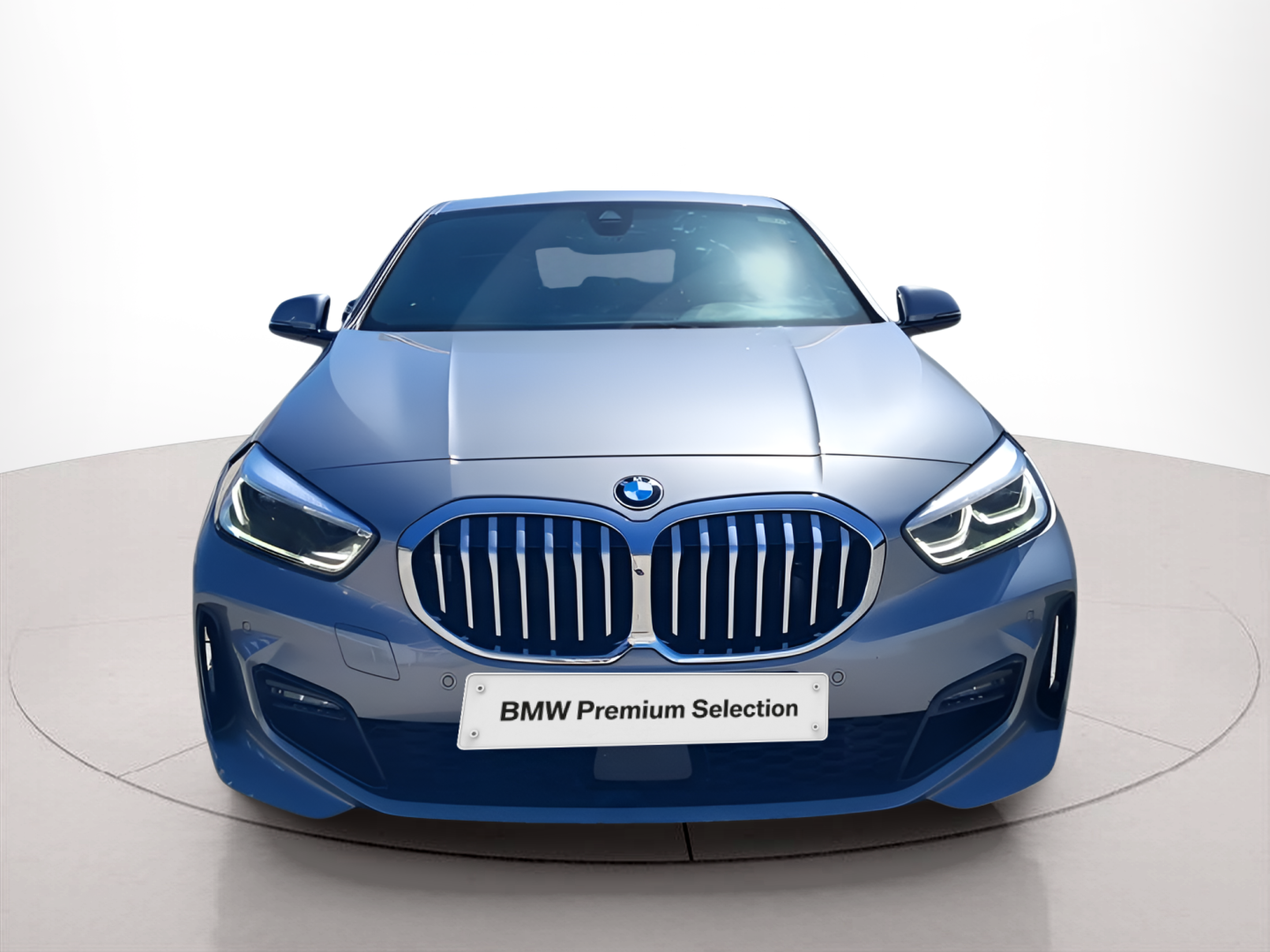 Fotos de BMW Série 1 116d color Gris. Año 2024. 85KW(116CV). Diesel. En concesionario Caetano Baviera Portimão de Portimão