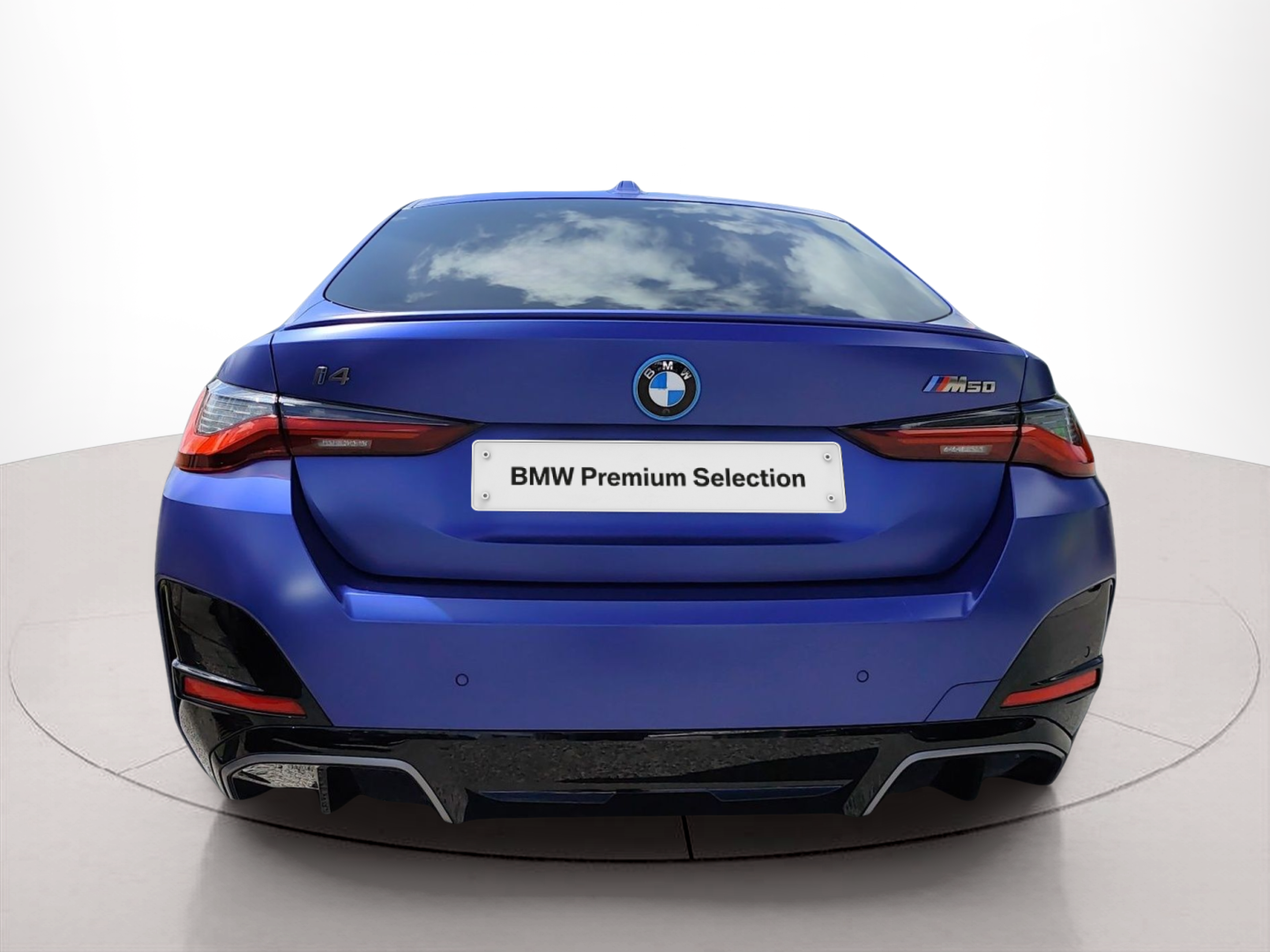 BMW i4 i4 M50 color Azul. Año 2022. 400KW(544CV). Elétrico. En concesionario Caetano Baviera Aveiro de Aveiro