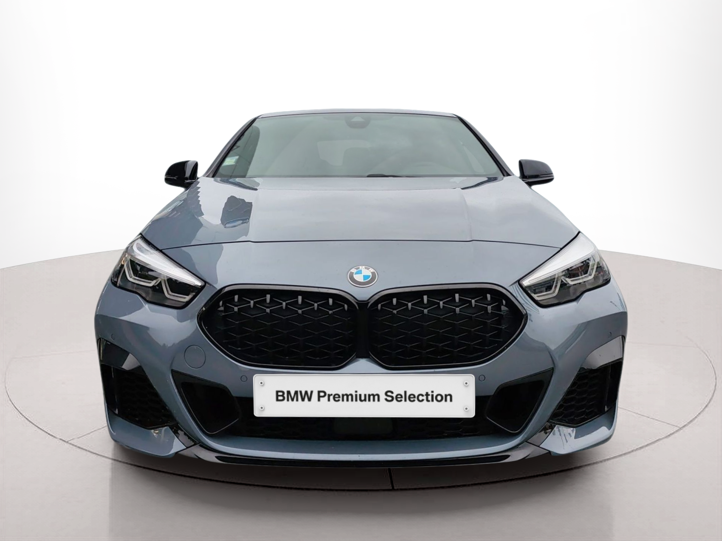 Fotos de BMW Série 2 M235i Gran Coupe color Gris. Año 2020. 225KW(306CV). Gasolina. En concesionario Caetano Aveiro de Aveiro