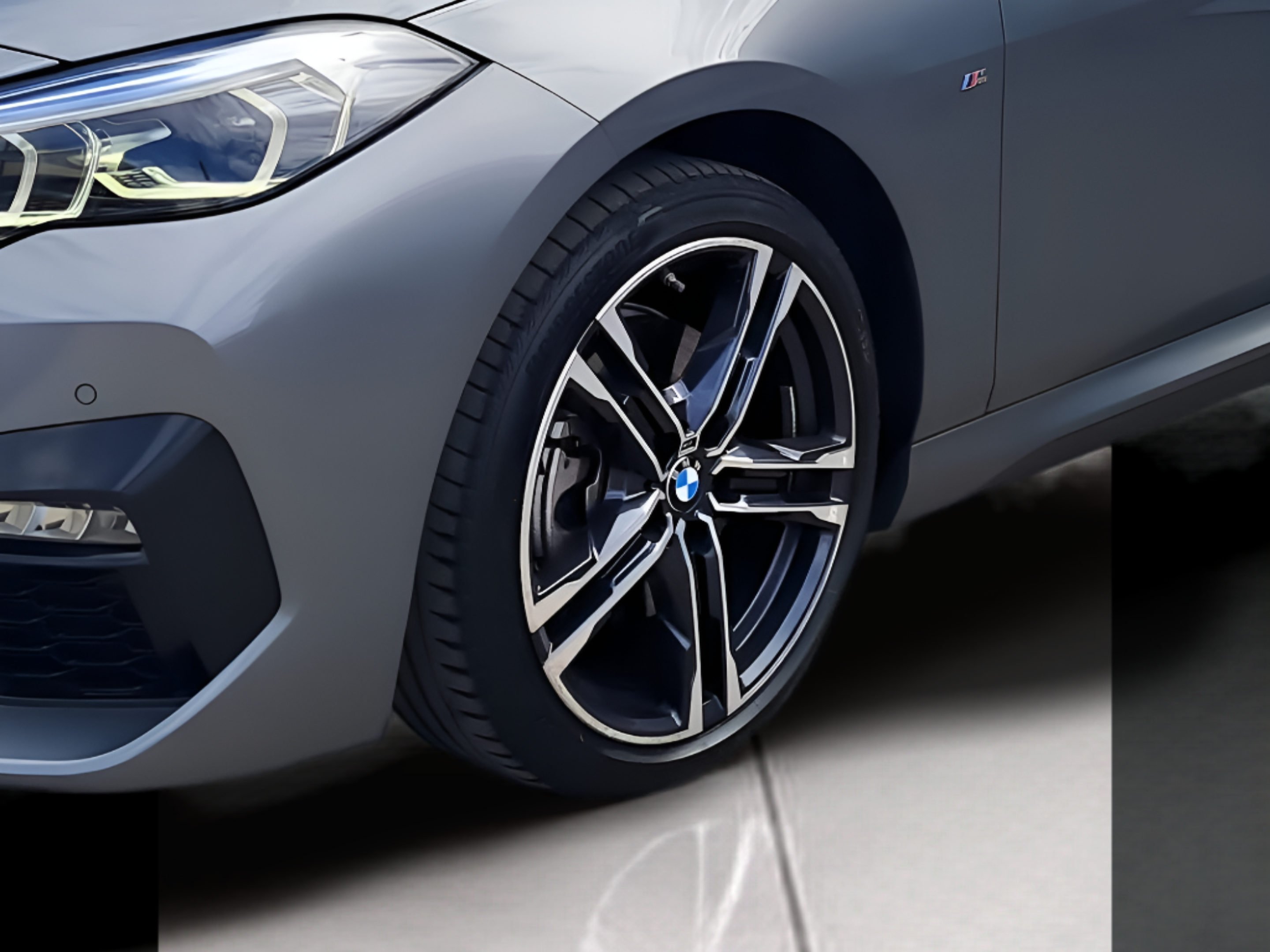 BMW Série 2 216d Gran Coupe color Gris. Año 2024. 85KW(116CV). Diesel. En concesionario Caetano Portimão de Portimão