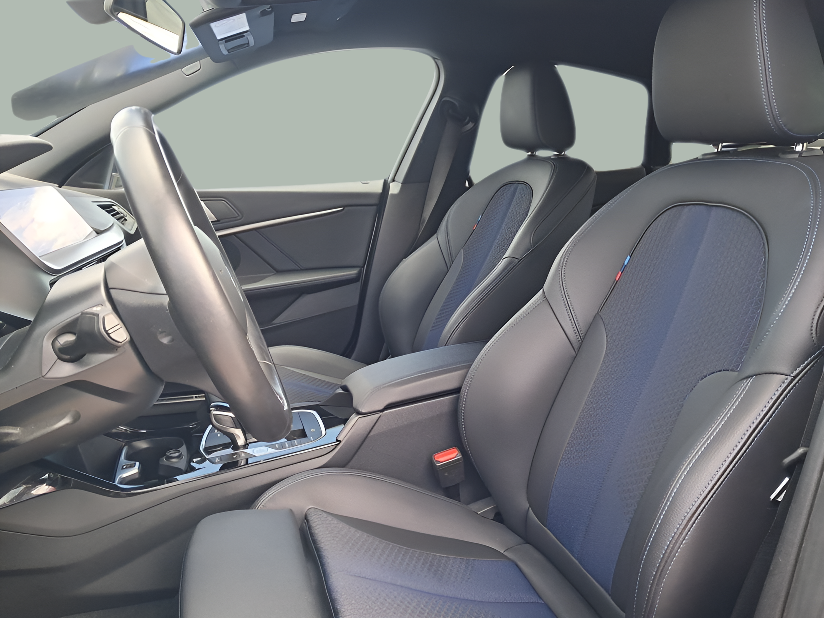 BMW Série 2 216d Gran Coupe color Gris. Año 2024. 85KW(116CV). Diesel. En concesionario Caetano Portimão de Portimão