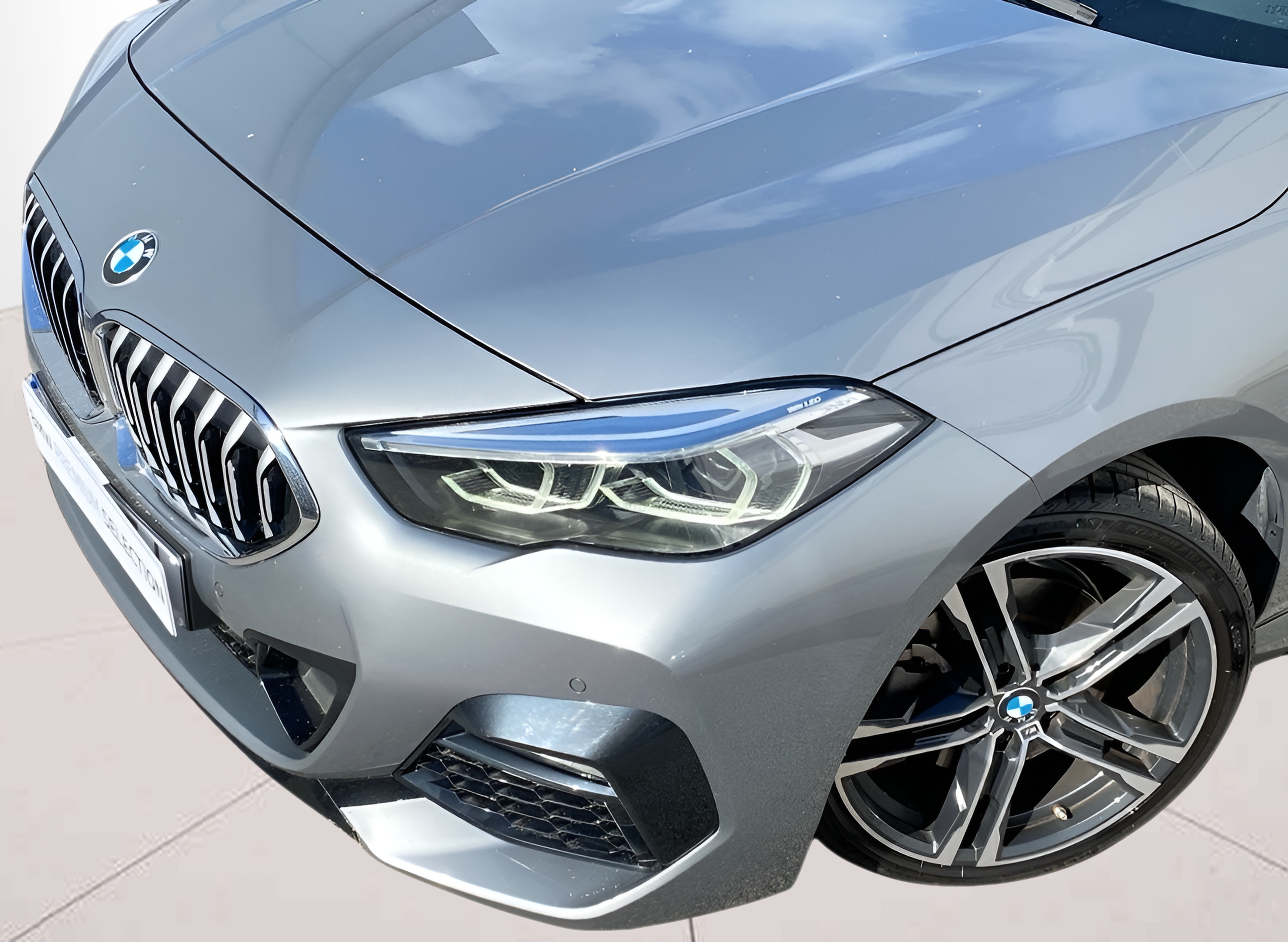 BMW Série 2 216d Gran Coupe color Gris Plata. Año 2024. 85KW(116CV). Diesel. En concesionario Caetano Baviera Lisboa de Lisboa