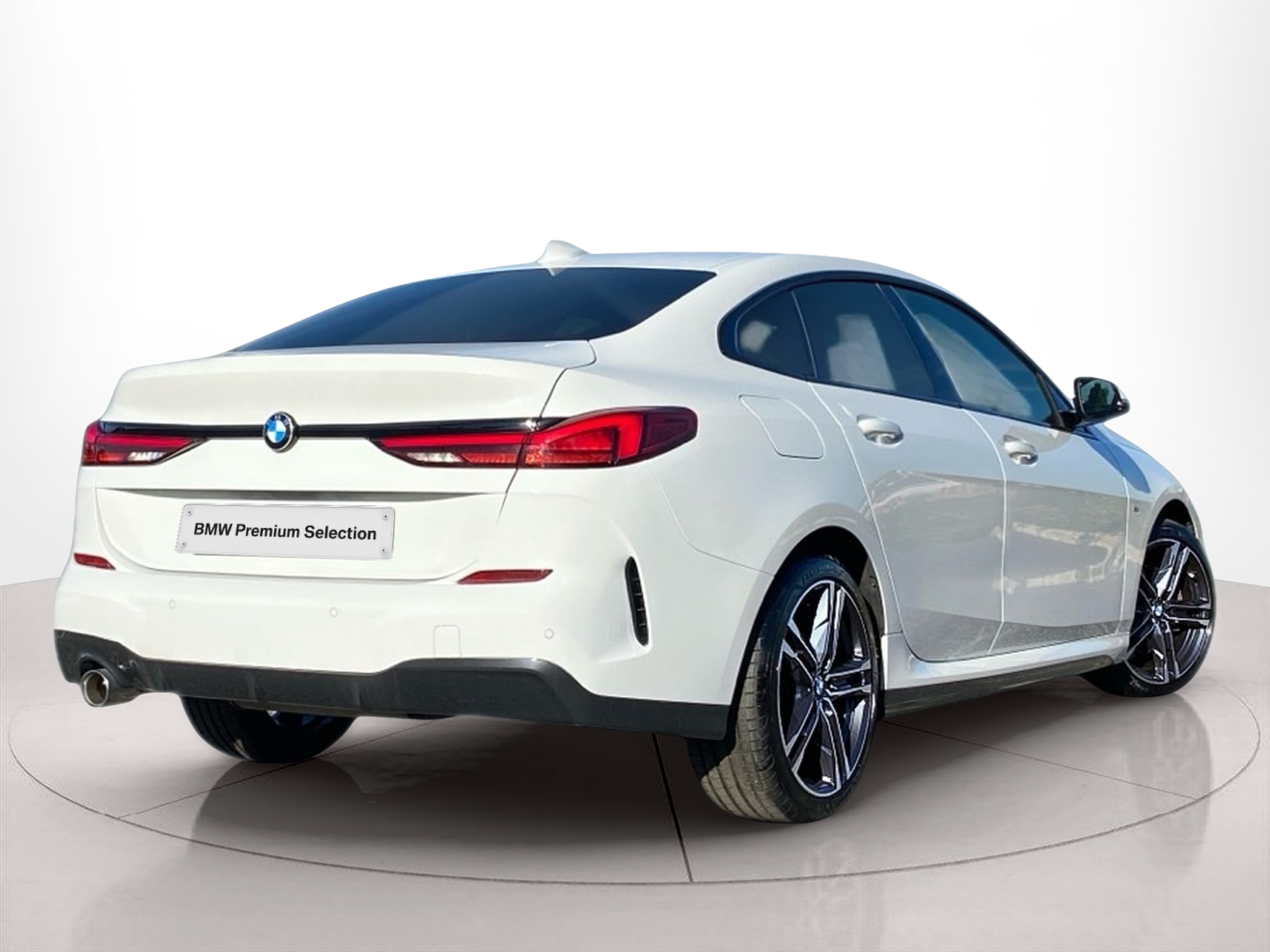 BMW Série 2 216d Gran Coupe color Blanco. Año 2020. 85KW(116CV). Diesel. En concesionario Caetano Baviera Cascais de Cascais