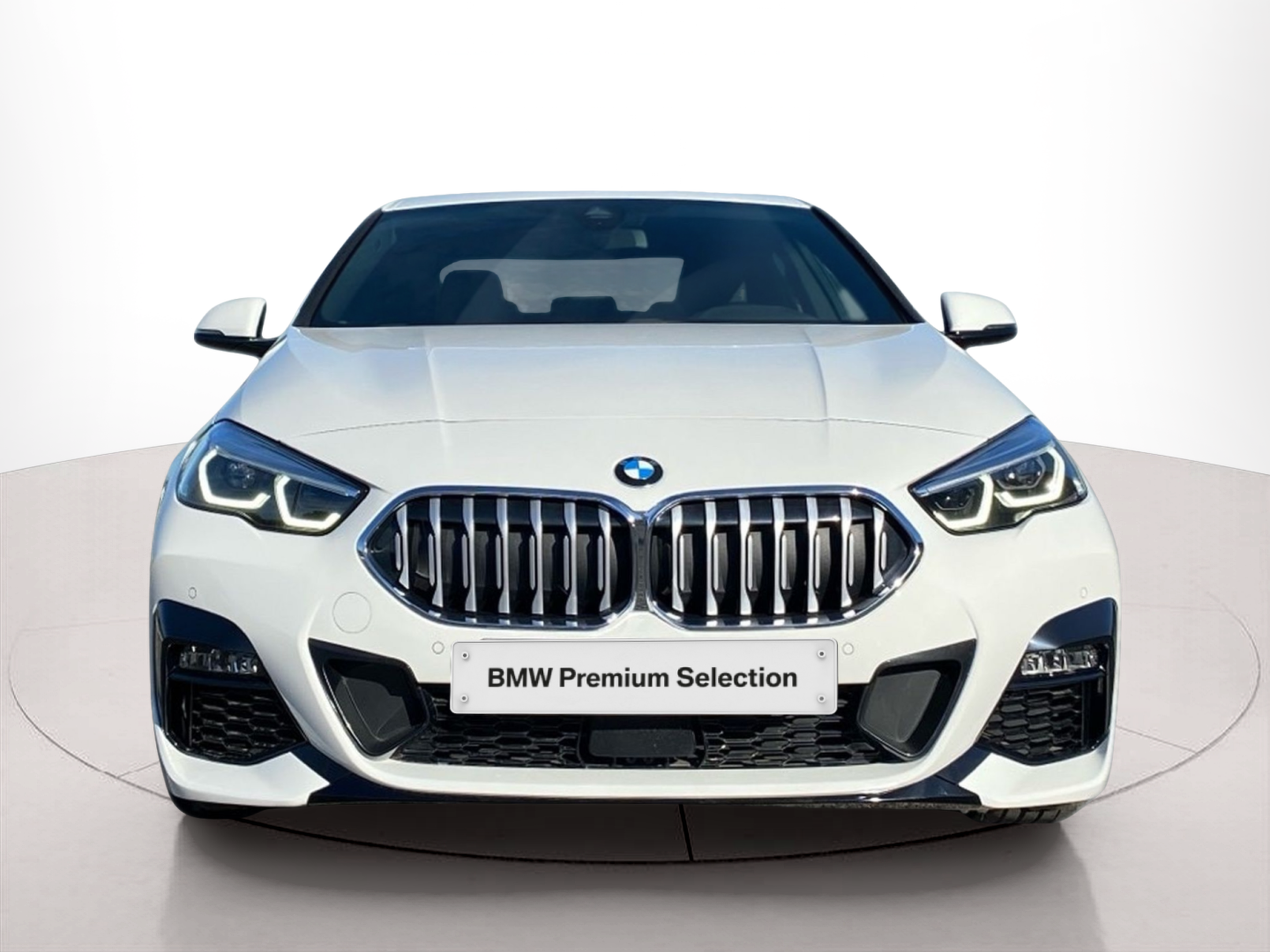 Fotos de BMW Série 2 216d Gran Coupe color Blanco. Año 2020. 85KW(116CV). Diesel. En concesionario Caetano Baviera Cascais de Cascais