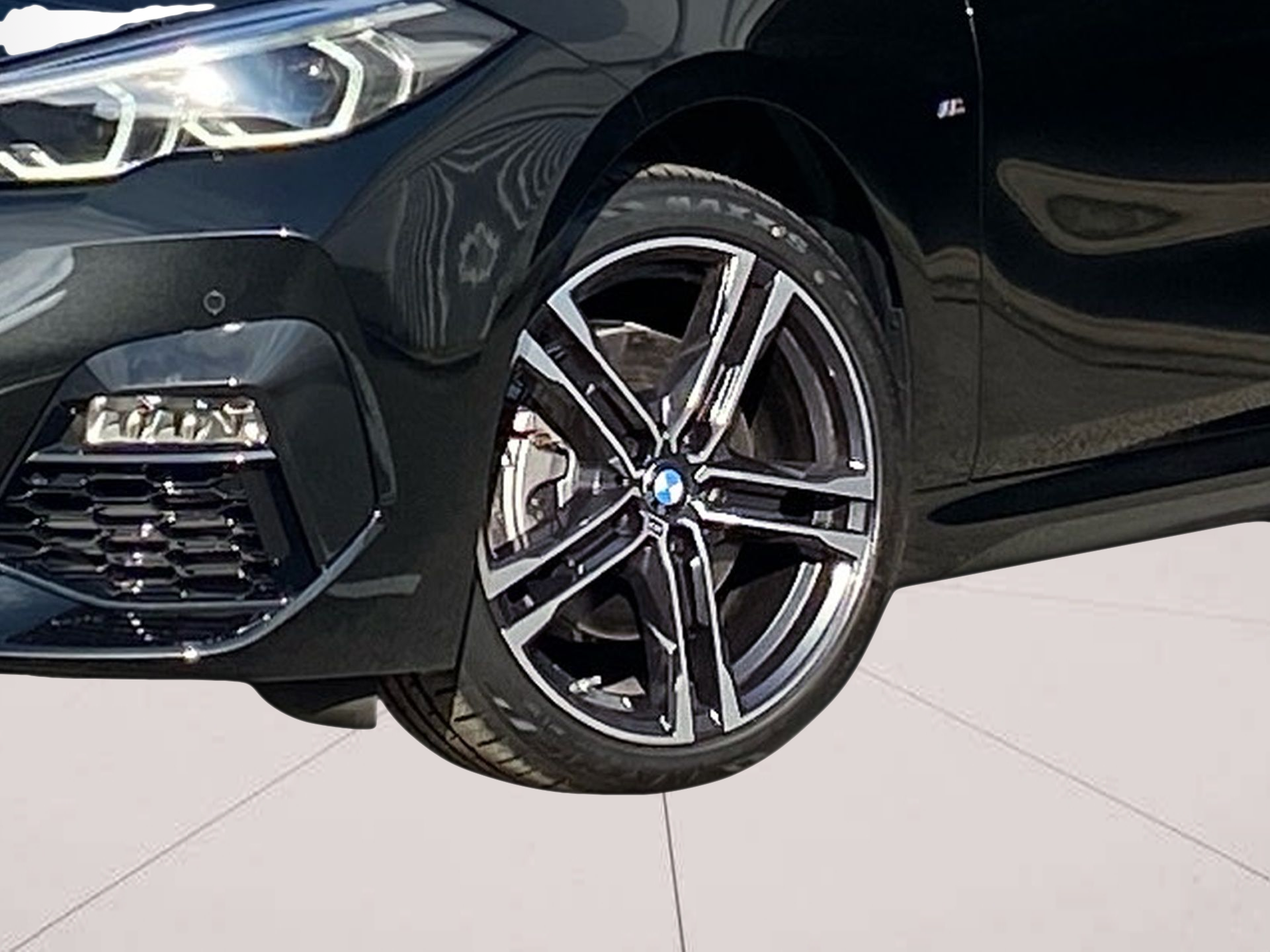 BMW Série 2 216d Gran Coupe color Negro. Año 2024. 85KW(116CV). Diesel. En concesionario Caetano Baviera Lisboa de Lisboa