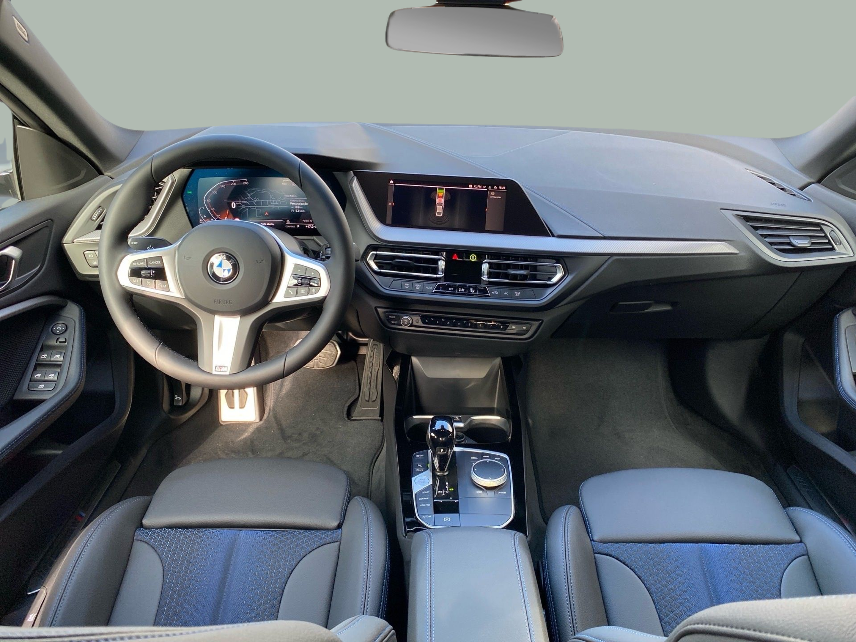 BMW Série 2 216d Gran Coupe color Negro. Año 2024. 85KW(116CV). Diesel. En concesionario Caetano Baviera Lisboa de Lisboa