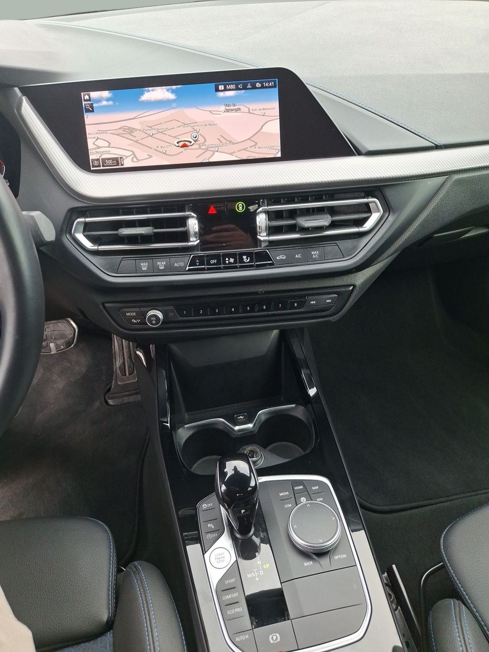 BMW Série 2 216d Gran Coupe color Negro. Año 2024. 85KW(116CV). Diesel. En concesionario Caetano Portimão de Portimão