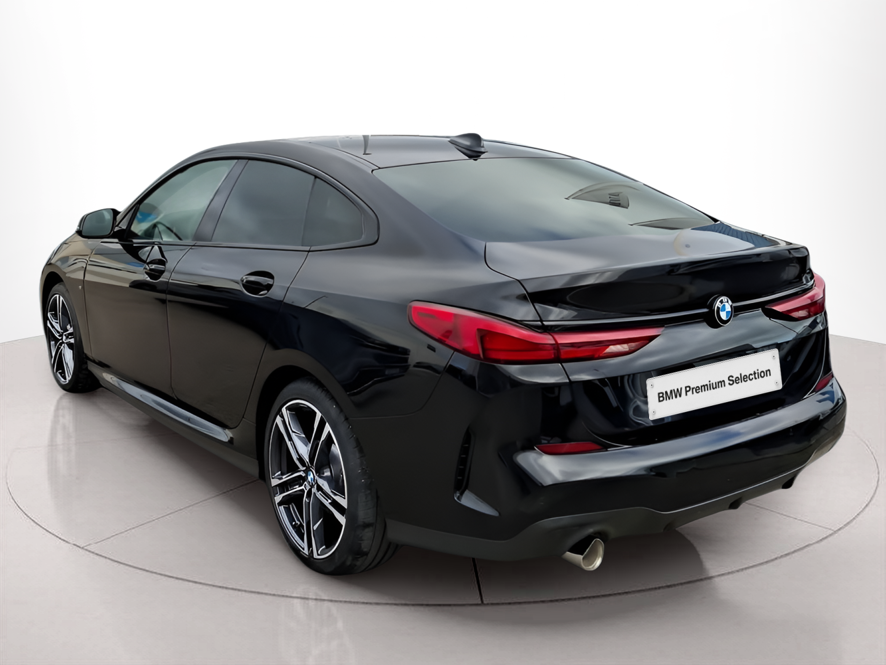 BMW Série 2 216d Gran Coupe color Negro. Año 2024. 85KW(116CV). Diesel. En concesionario Caetano Portimão de Portimão