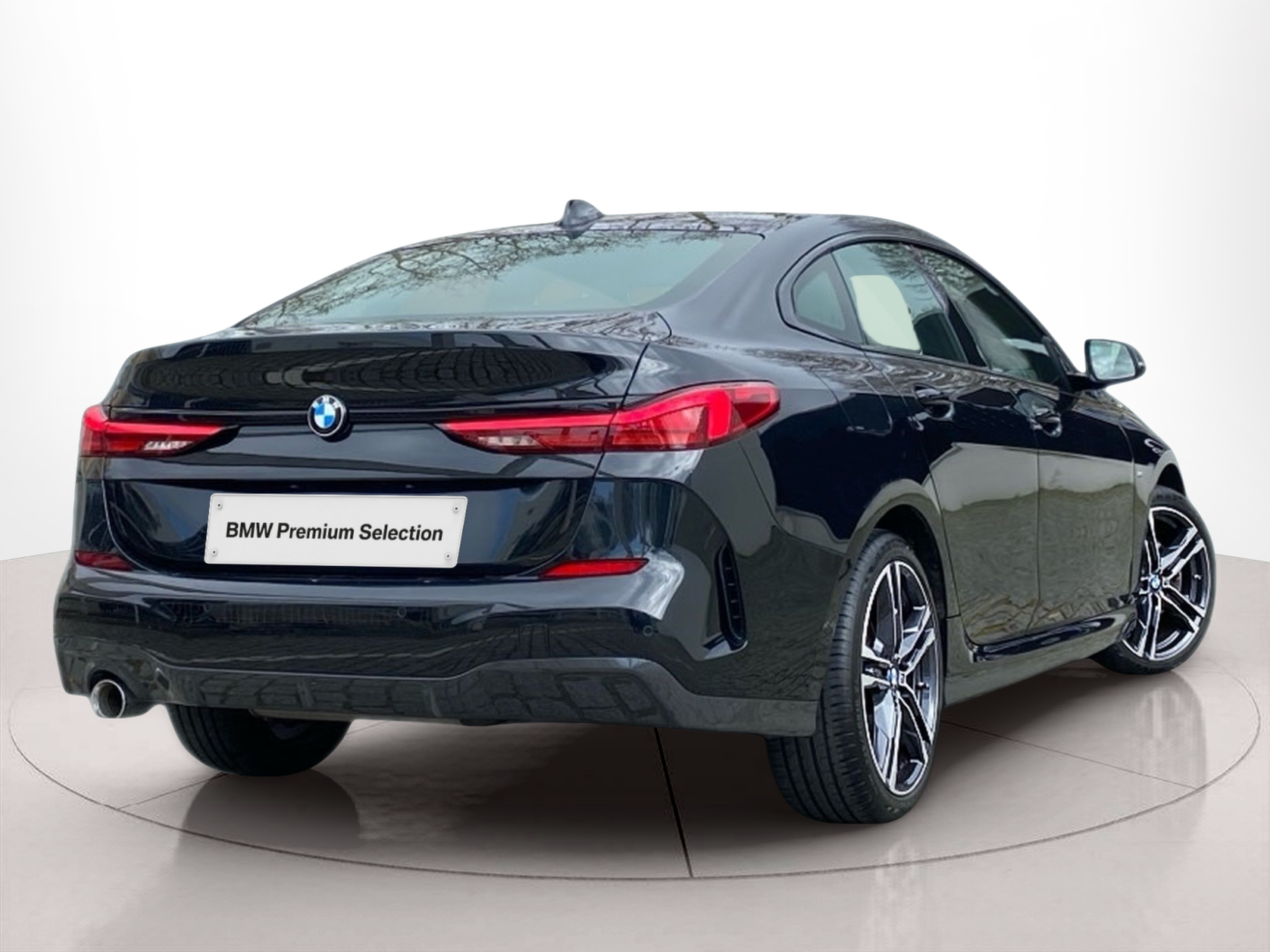 BMW Série 2 216d Gran Coupe color Negro. Año 2024. 85KW(116CV). Diesel. En concesionario Caetano Cascais de Cascais