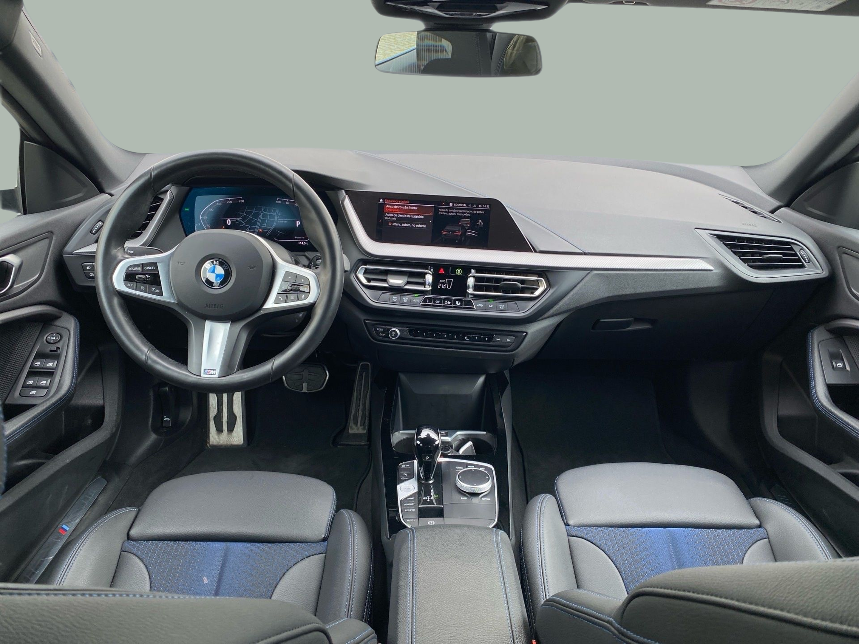 BMW Série 2 216d Gran Coupe color Negro. Año 2024. 85KW(116CV). Diesel. En concesionario Caetano Cascais de Cascais