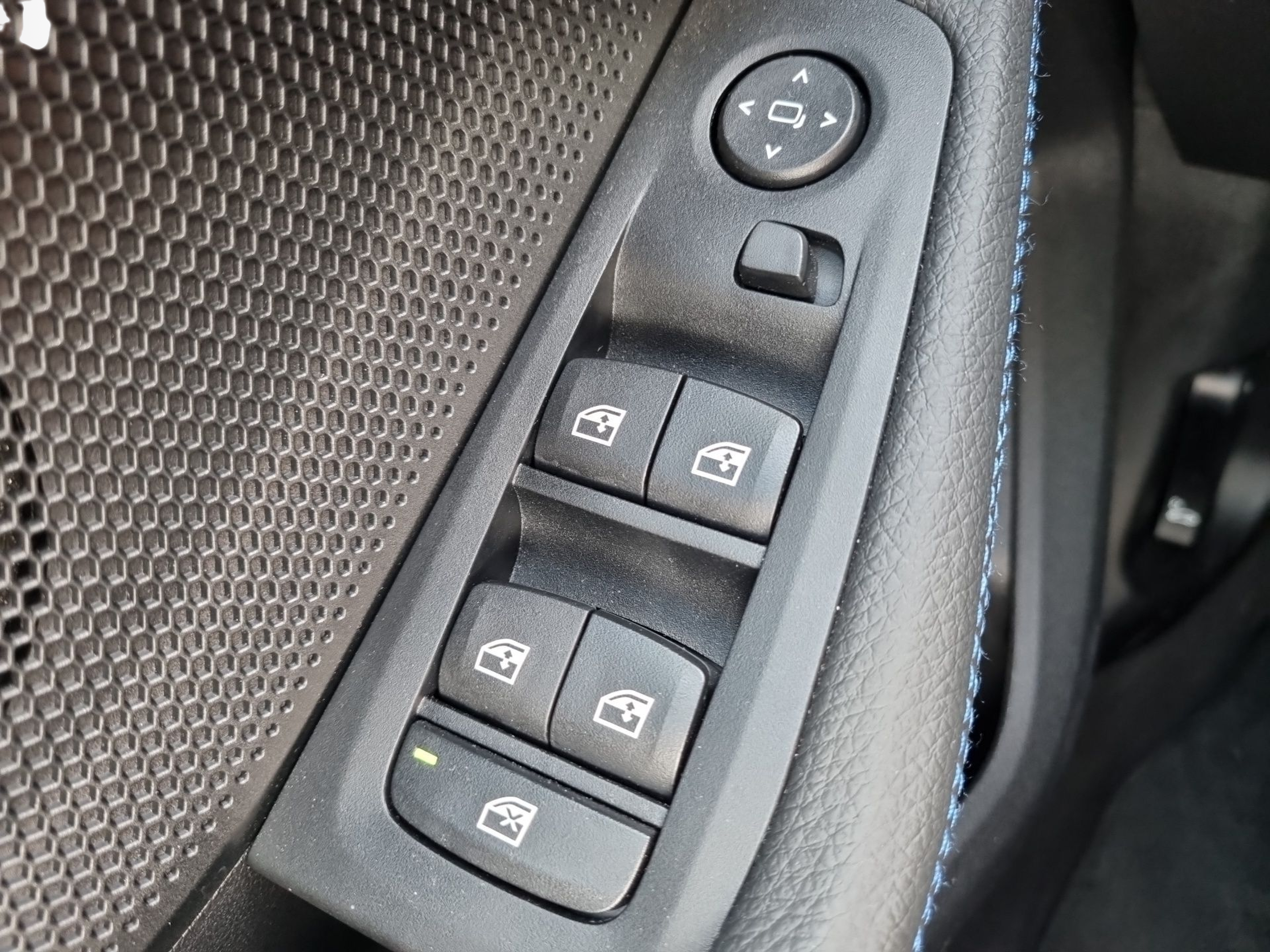 BMW Série 2 216d Gran Coupe color Gris Plata. Año 2024. 85KW(116CV). Diesel. En concesionario Caetano Baviera Santa Maria da Feira de Santa Maria da Feira